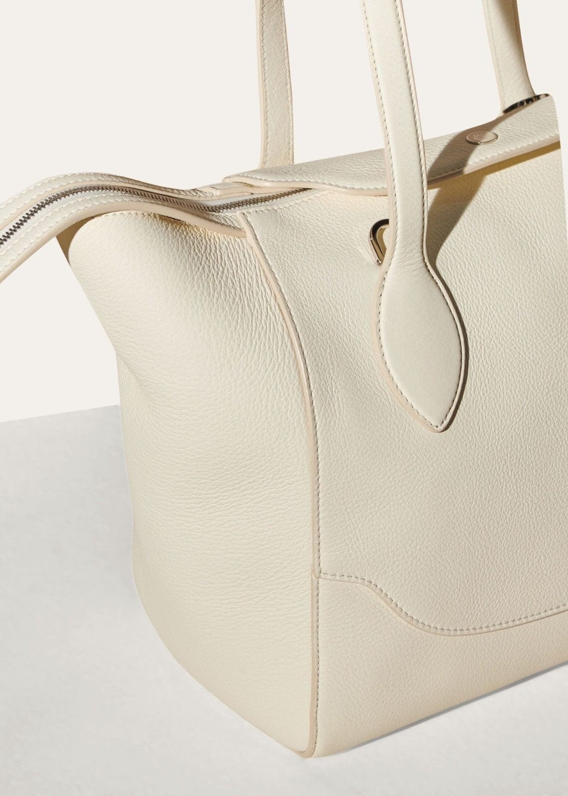Loro Piana o1srvl11e0924 Size: / OS Happy Shoulder Bag in Off White Size ONE SIZE - 3 Thumbnail