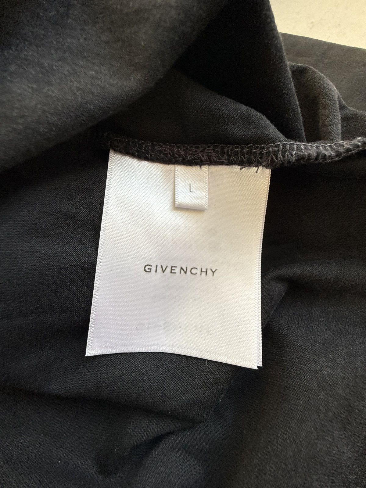 Givenchy Givenchy triple layered logo hoodie sweat crew T shirt grail Size US L / EU 52-54 / 3 - 23 Thumbnail