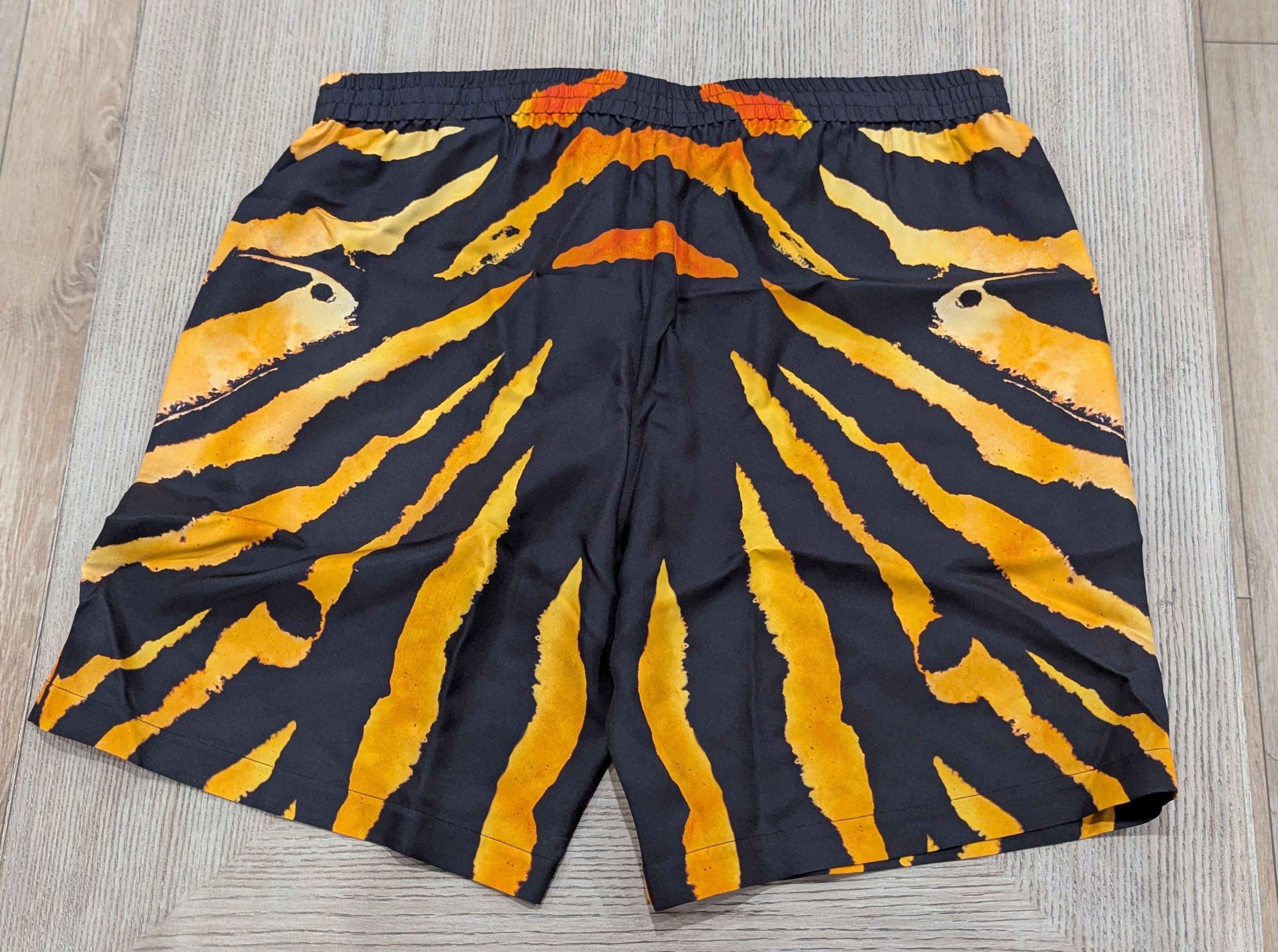 Burberry Burberry Animal Print Silk Shorts Orange Medium Size US 32 / EU 48 - 3 Thumbnail