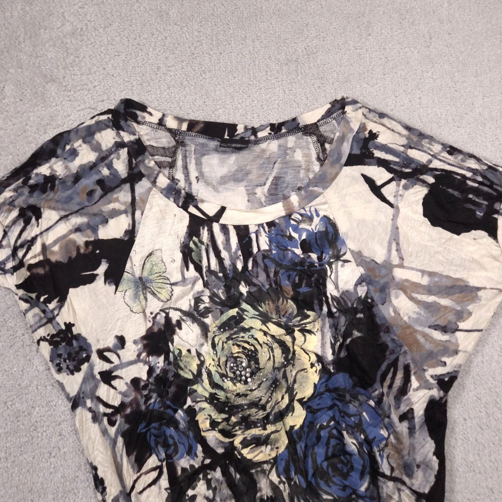 Vintage Daytrip Shirt Womens Medium Cream Blue Floral Butterfly Rhinestone Dolman Top Size M / US 6-8 / IT 42-44 - 3 Thumbnail
