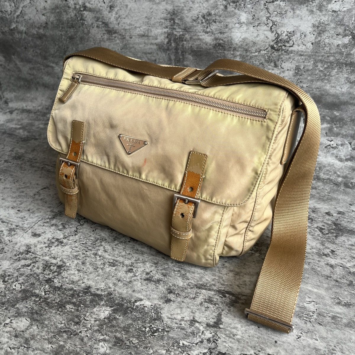 Prada Vintage Prada Nylon Beige Messenger Bag Size ONE SIZE - 4 Thumbnail