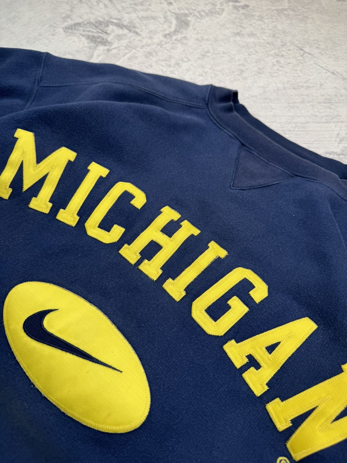 Nike × Vintage NIKE MICHIGAN VINTAGE CENTER LOGO OVERSIZE BOXY SWEATSHIRT Size US M / EU 48-50 / 2 - 6 Thumbnail
