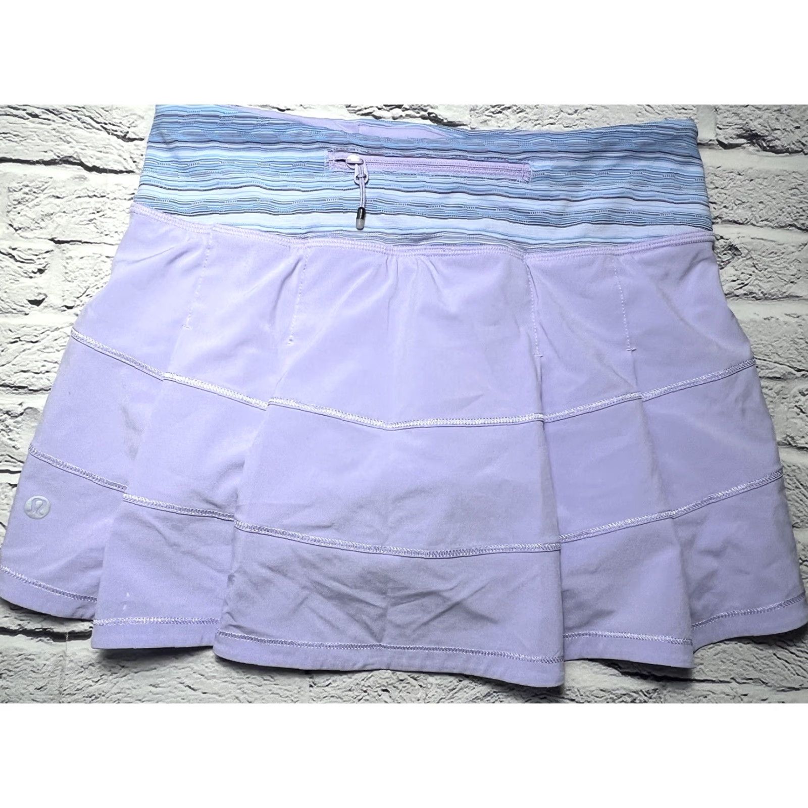 Lululemon Lululemon Skirt Skort White Purple Mid Rise 2 Short Running Womens Size 2 Size 26" / US 2 / IT 38 - 2 Thumbnail