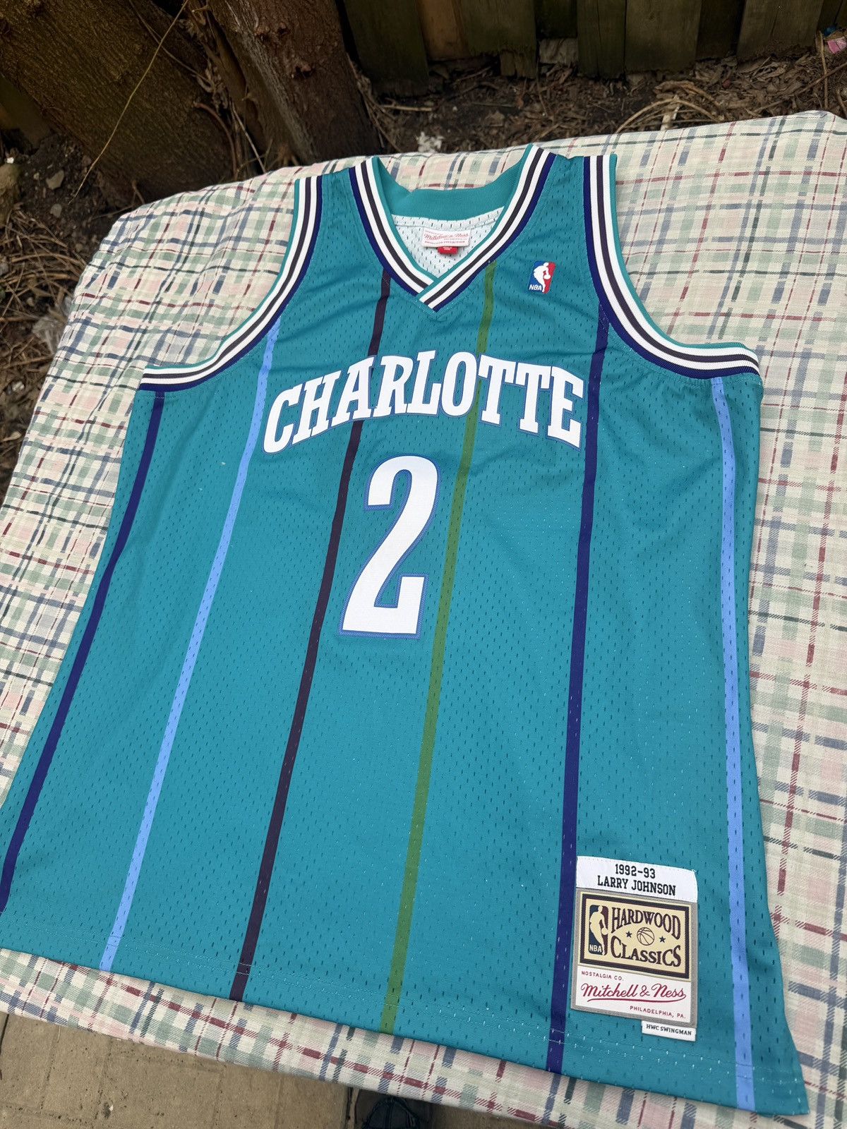 Mitchell & Ness Mitchell & Ness Charlotte Hornets Larry Johnson NBA Jersey Size US XL / EU 56 / 4 - 2 Thumbnail