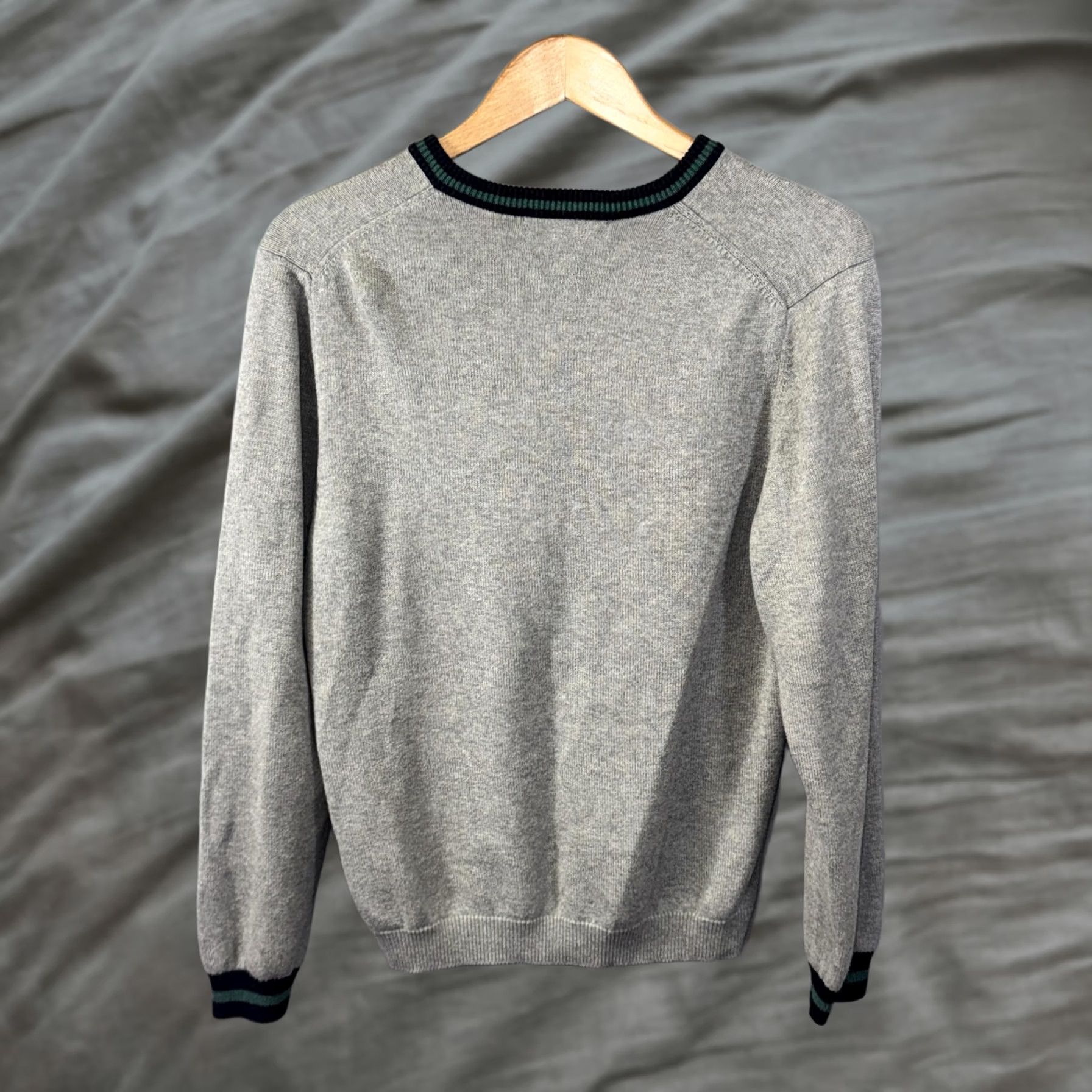 Brooks Brothers Brooks Brothers Fleece Pullover Sweater Mens XL Gray V-Neck Striped Trim Green Size US XL / EU 56 / 4 - 1 Thumbnail