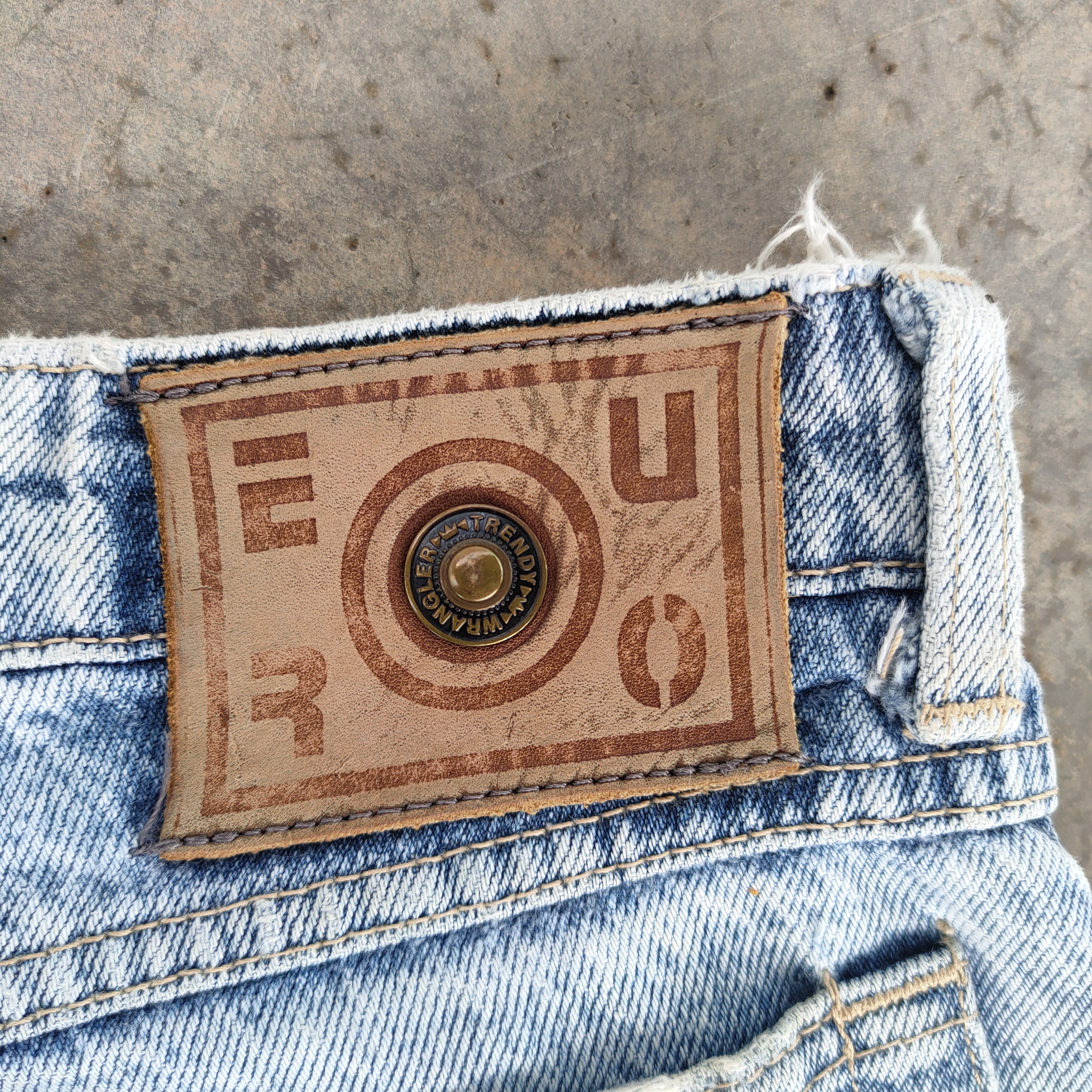 Seditionaries × Wrangler VINTAGE EURO WRANGLER FADED DISTRESSED JEANS DENIM PANTS Size US 36 / EU 52 - 15 Thumbnail
