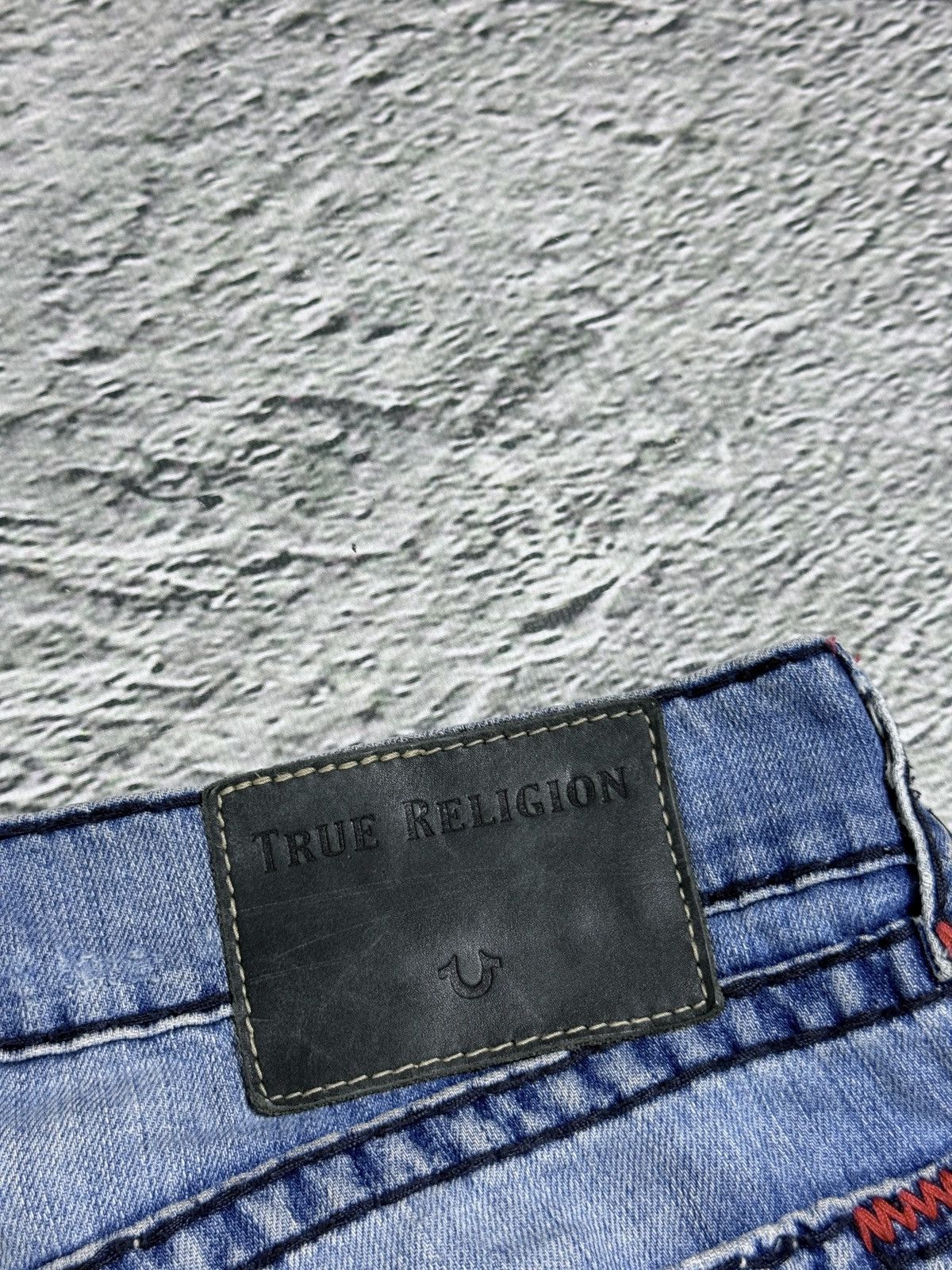 True Religion True Religion blue jeans red thick stitching Y2K studded Size US 34 / EU 50 - 3 Thumbnail