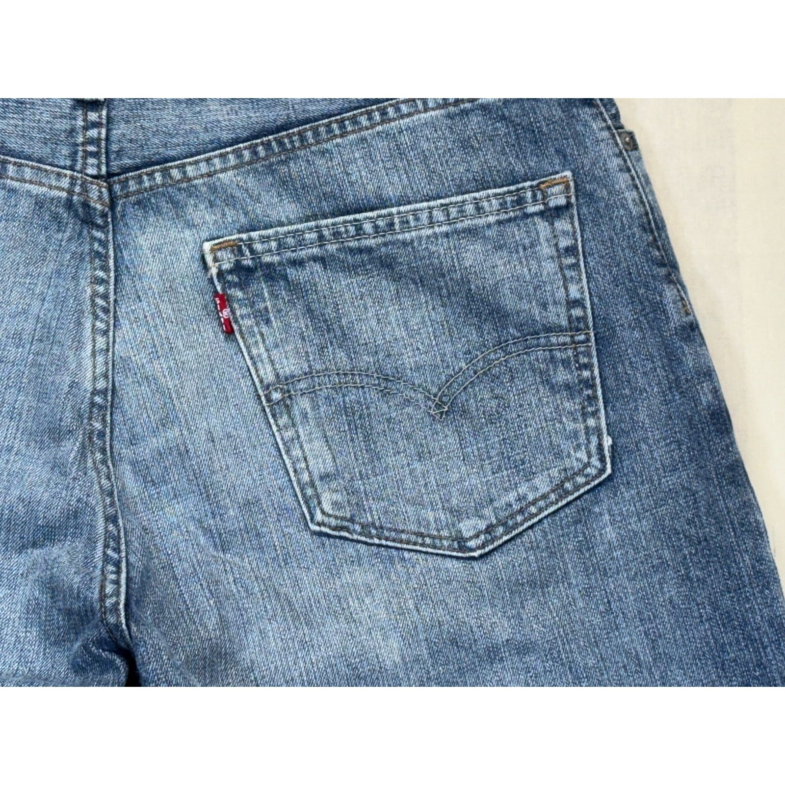 Levi's Levi’s 569 Men’s Loose Fit Blue Denim Jean Shorts Size 33 Size US 33 - 9 Thumbnail