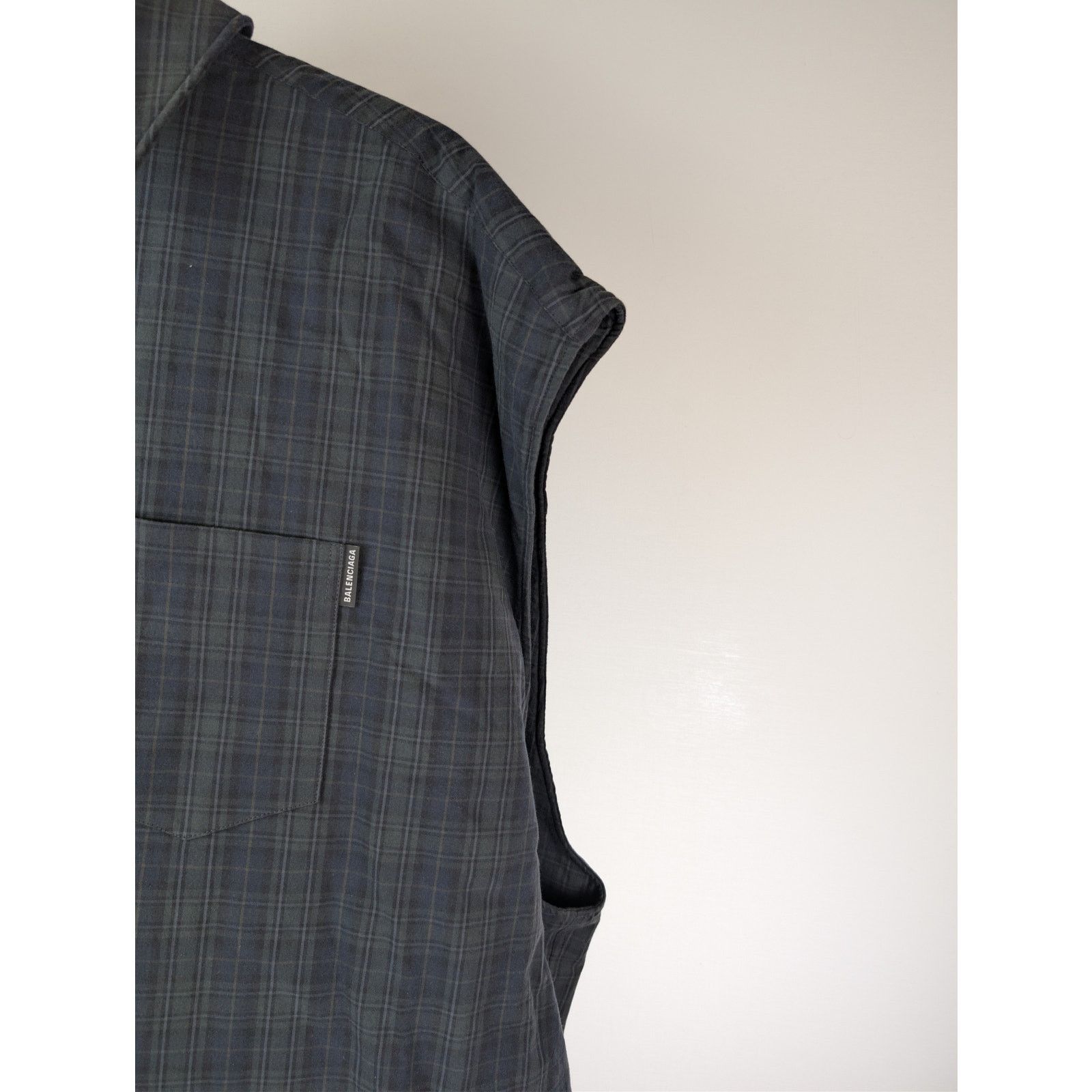 Balenciaga o1rshd1 Light Check Flannel Detachable Sleeves Shirt Size US M / EU 48-50 / 2 - 8 Thumbnail