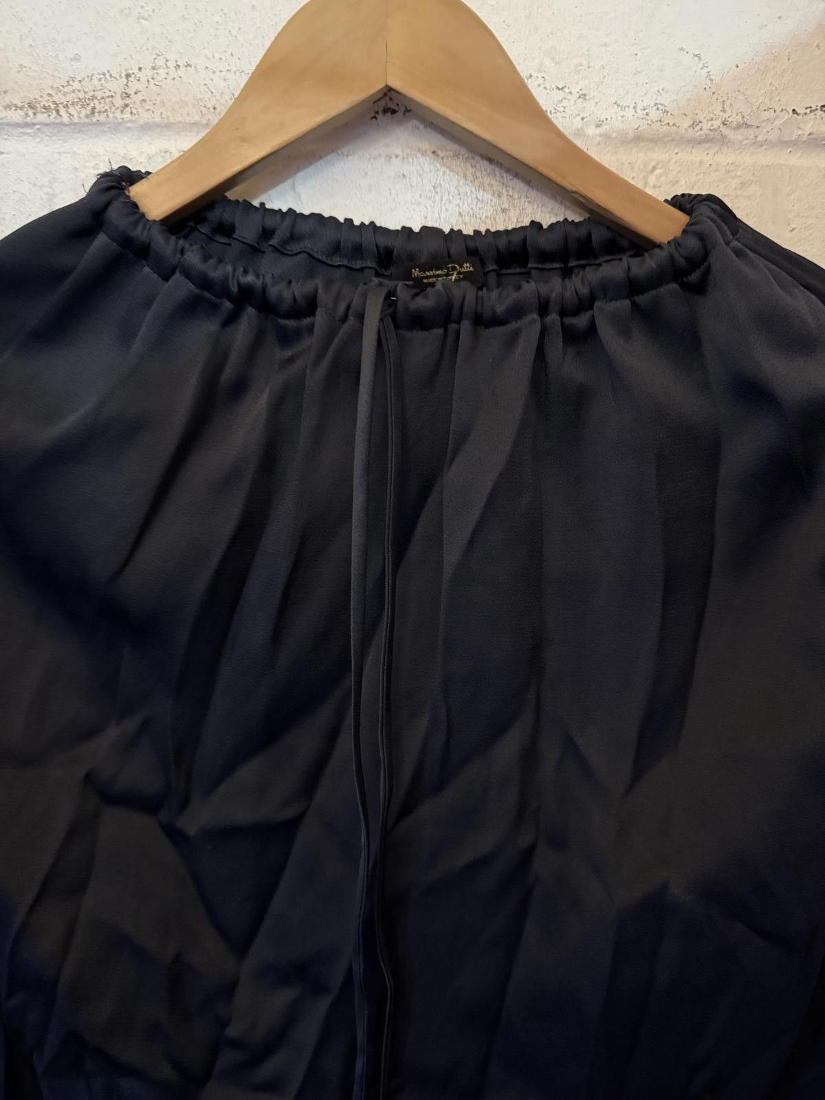 Unknown London Black Midi Skirt with Elastic Waist Size 30" / US 8 / IT 44 - 2 Thumbnail