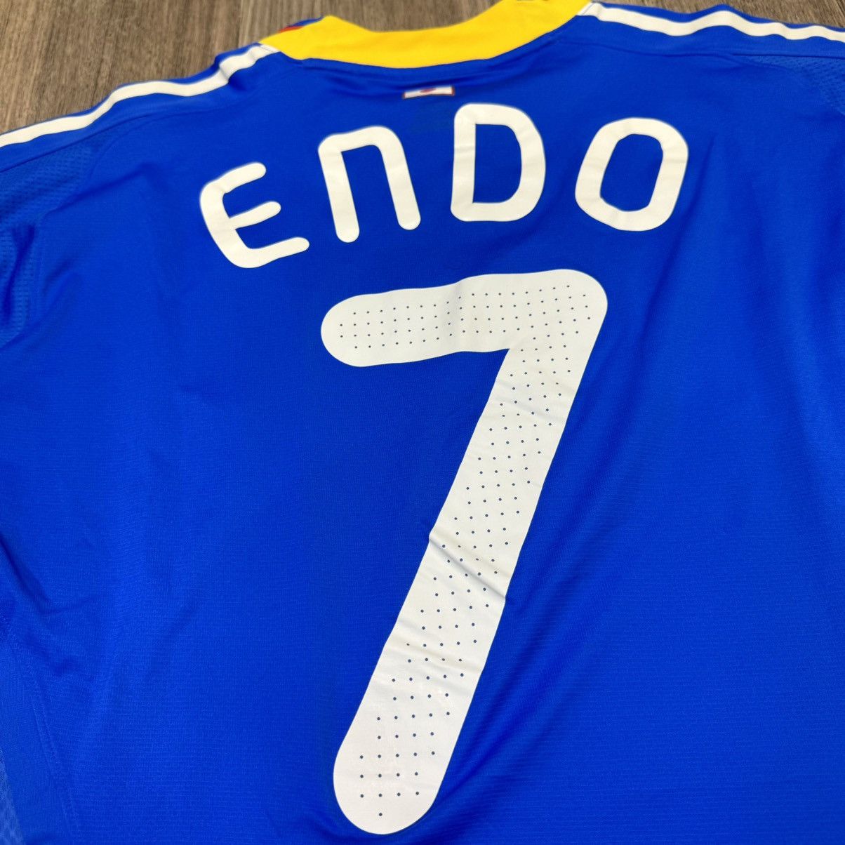 Adidas Japan 08/10 player issue home shirt #7 Endo Size US M / EU 48-50 / 2 - 5 Thumbnail