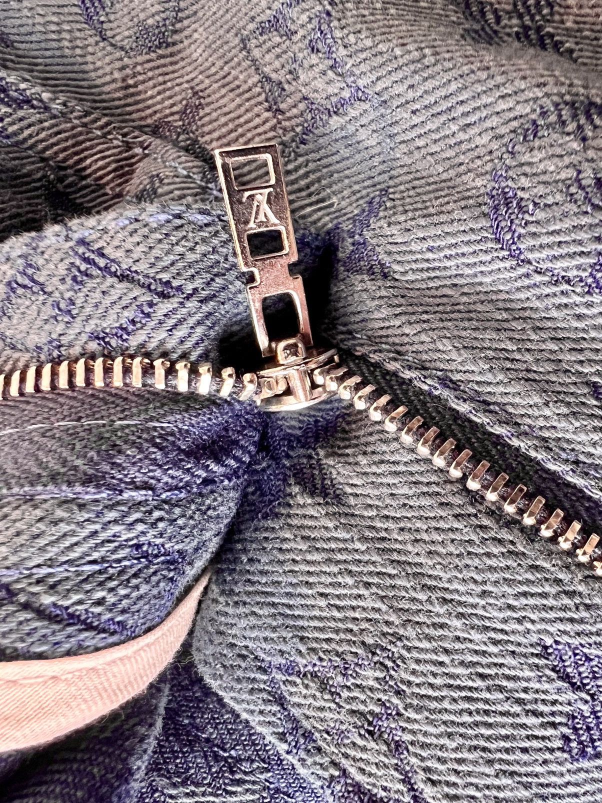 Louis Vuitton Louis Vuitton x Virgil Abloh SS19 Monogram Denim - RM192M Size US 38 / EU 54 - 11 Thumbnail