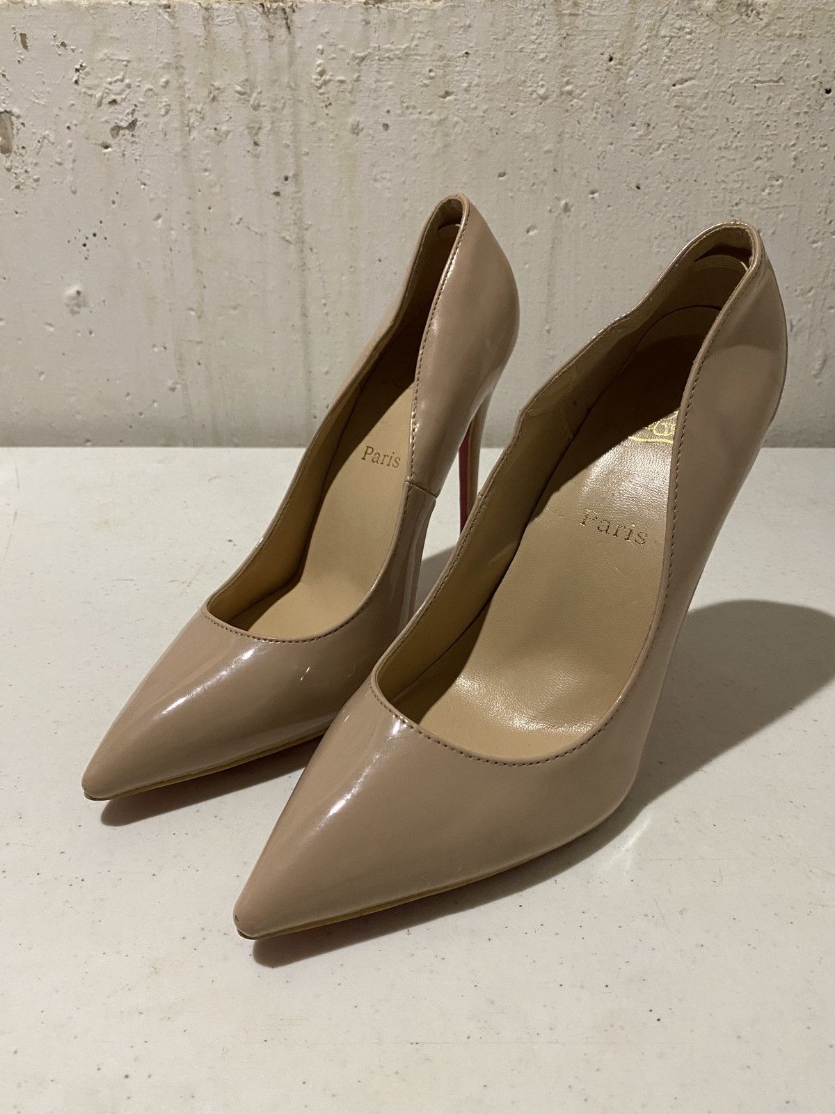 Christian Louboutin Nude Red Bottom Size US 9 / IT 39 - 1 Thumbnail