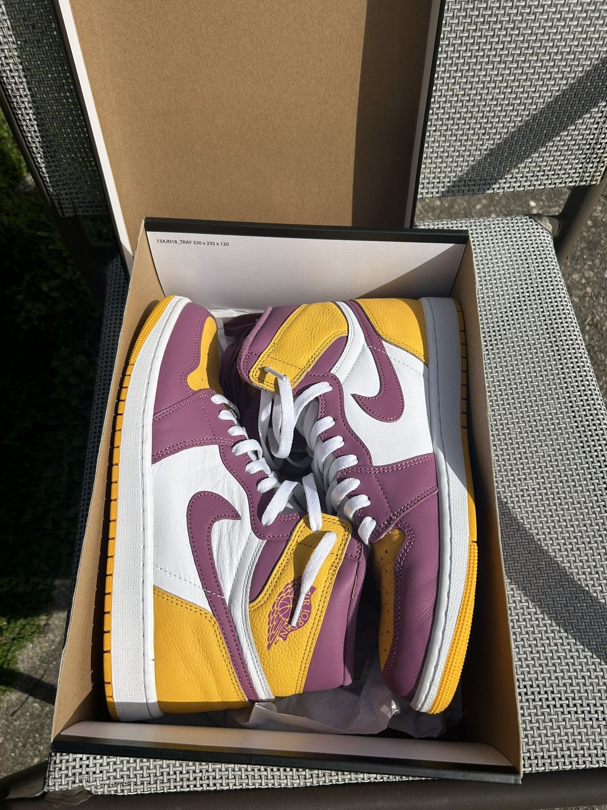 Nike Nike Air Jordan 1 High OG Brotherhood Size 10.5 Size US 10.5 / EU 43-44 - 5 Thumbnail