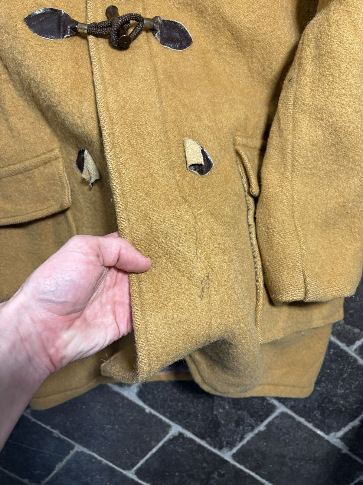 Hudsons Bay Vintage Hudsons Bay Wool Duffle Coat Hooded Parka Canada Size US S / EU 44-46 / 1 - 11 Thumbnail