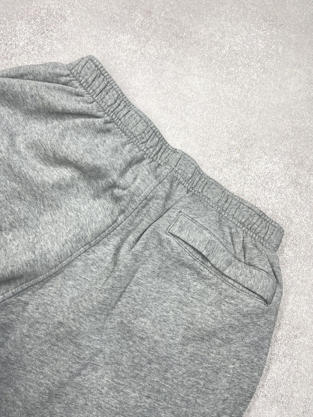 Nike Vintage Nike Basic Baggy Sweatpants Grey Little Swoosh Y2K Size US 34 / EU 50 - 6 Thumbnail