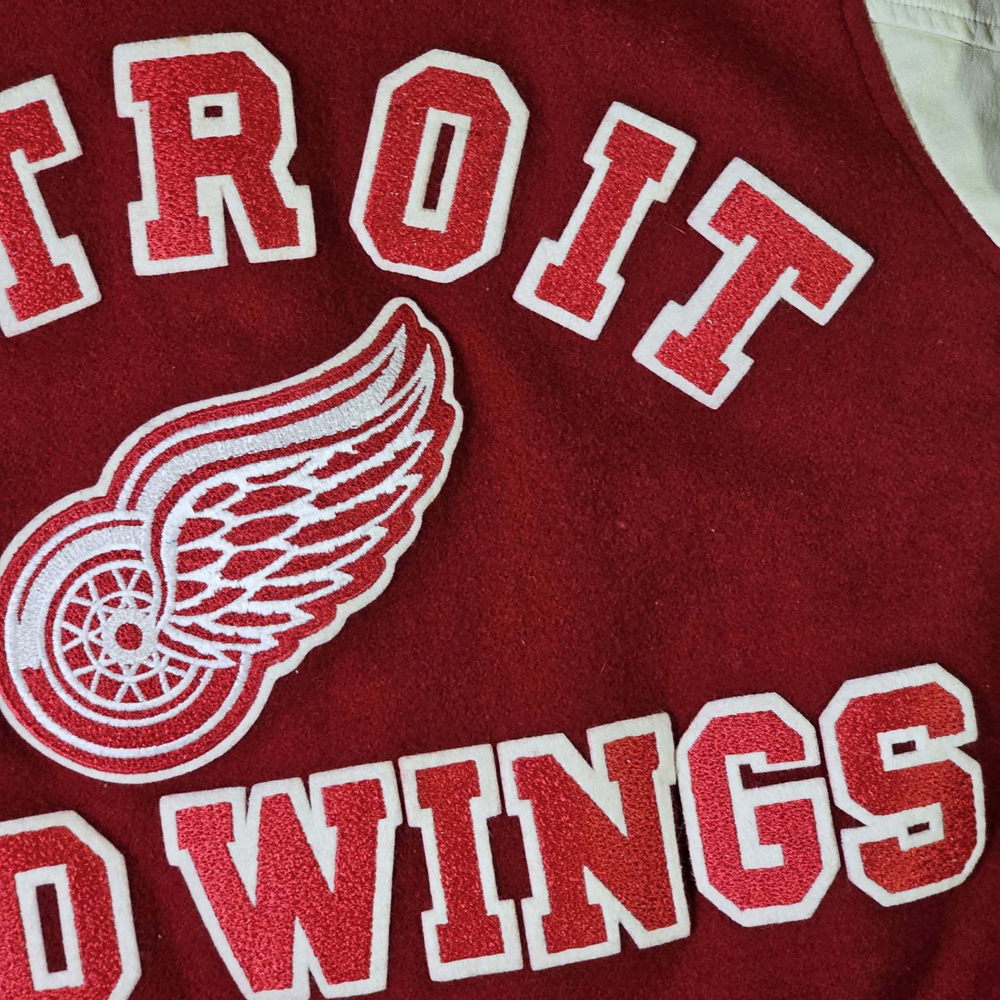 NHL Detroit Red Wings Vintage 80s Chalk Line Varsity Jacket Size US L / EU 52-54 / 3 - 9 Thumbnail