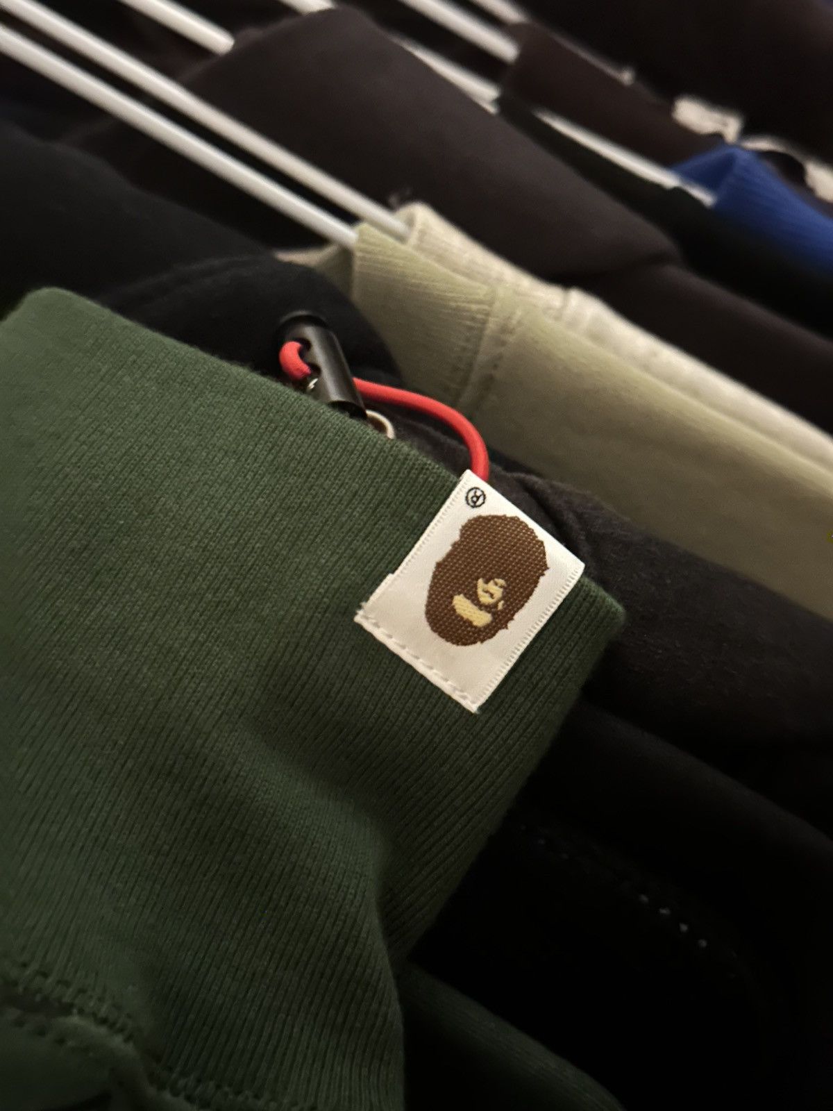 Bape Bape NYC Logo Pullover Hoodie Green Size US S / EU 44-46 / 1 - 11 Thumbnail