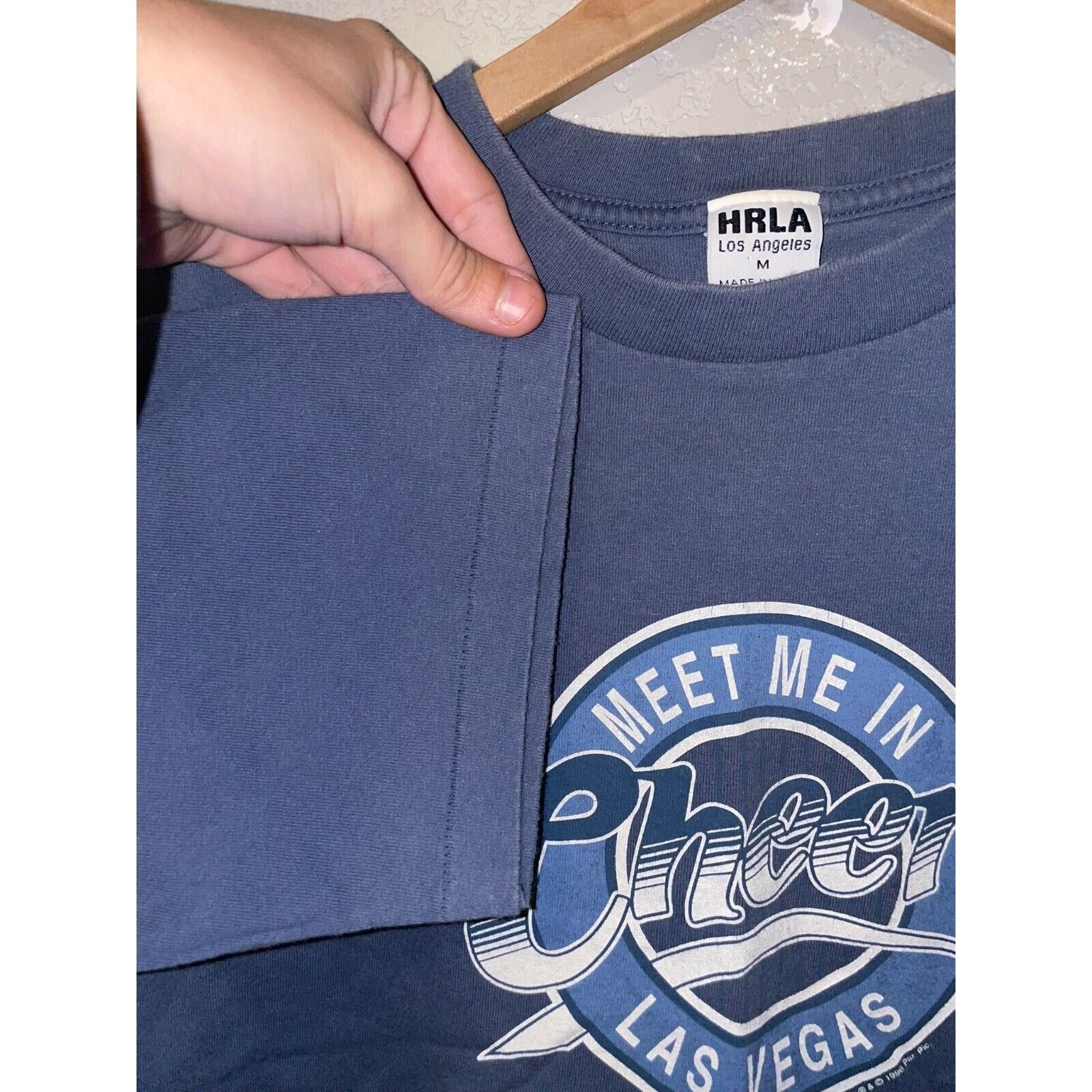 Vintage Vintage Cheers Shirt Las Vegas Meet Me HRLA Tv Show Tee 1996 Size US M / EU 48-50 / 2 - 7 Thumbnail