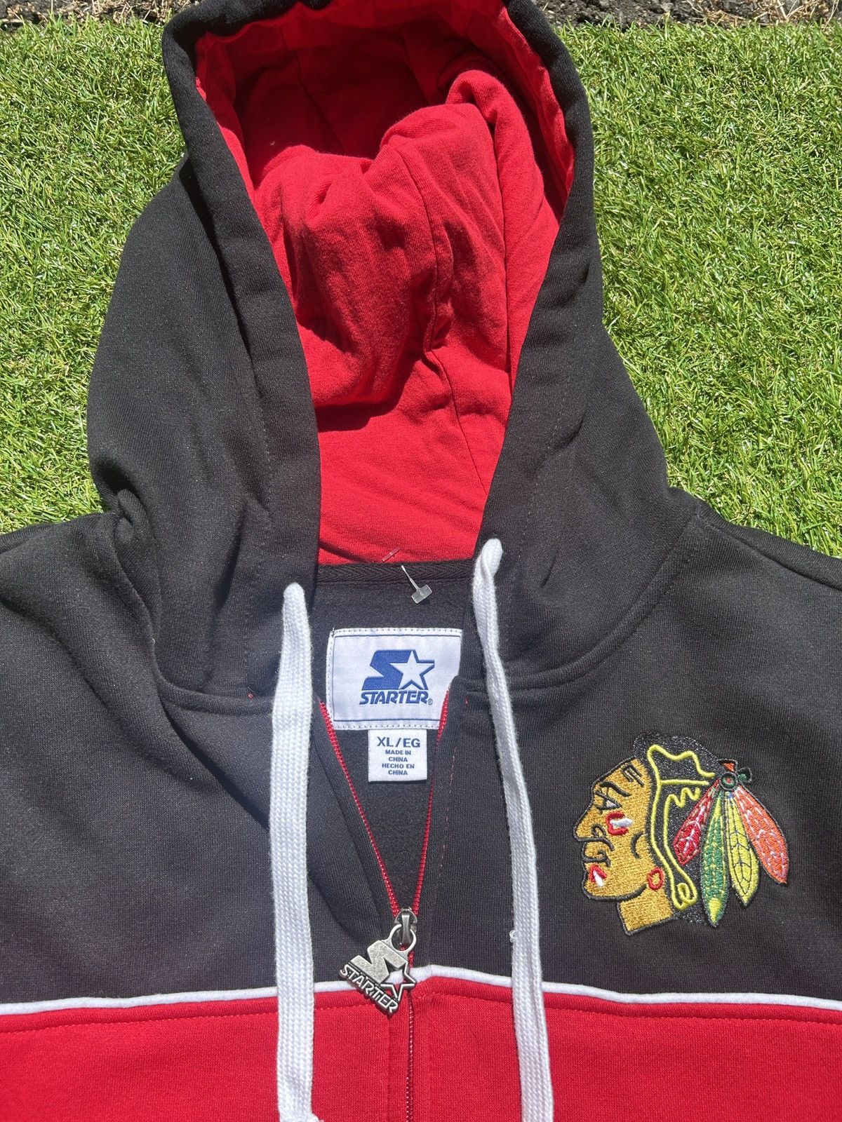 Starter Chicago Blackhawks Starter Full Zip Hoodie Size US XL / EU 56 / 4 - 2 Thumbnail