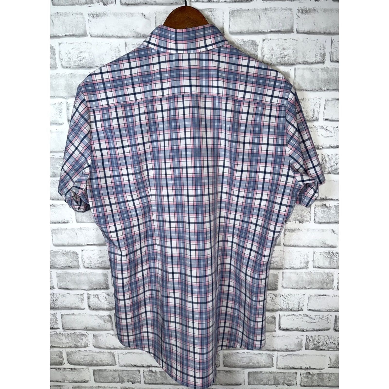 Mizzen+Main Mizzen+Main Button-Up Shirt Leeward Blue Pink Multicolor Plaid Slim Fit L Mens Short Sleeve Collared Button-Down Pocketed Performance Travel Easy Care Size US L / EU 52-54 / 3 - 7 Thumbnail