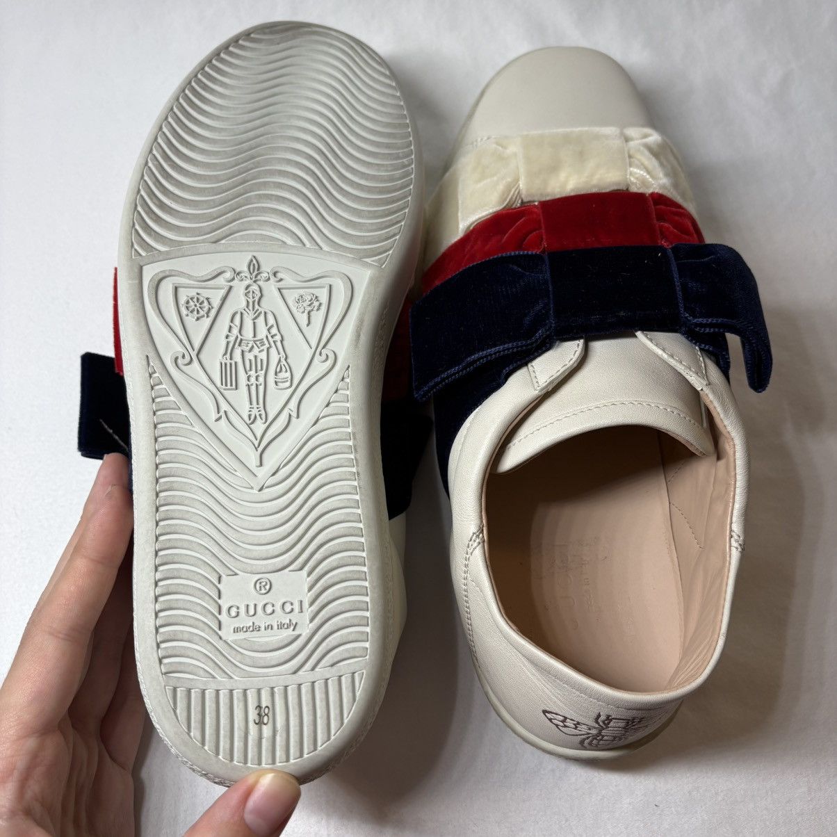 Gucci AUTHENTIC Gucci Sneakers with Velvet Bows Size US 8 / IT 38 - 8 Thumbnail