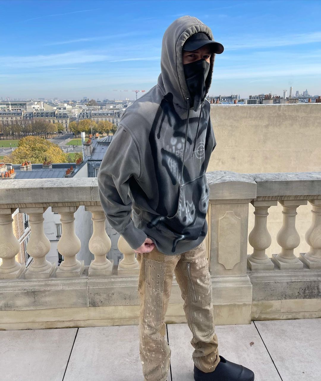 Chito × Givenchy Givenchy Chito Hoodie Size US XXS / EU 40 - 9 Thumbnail