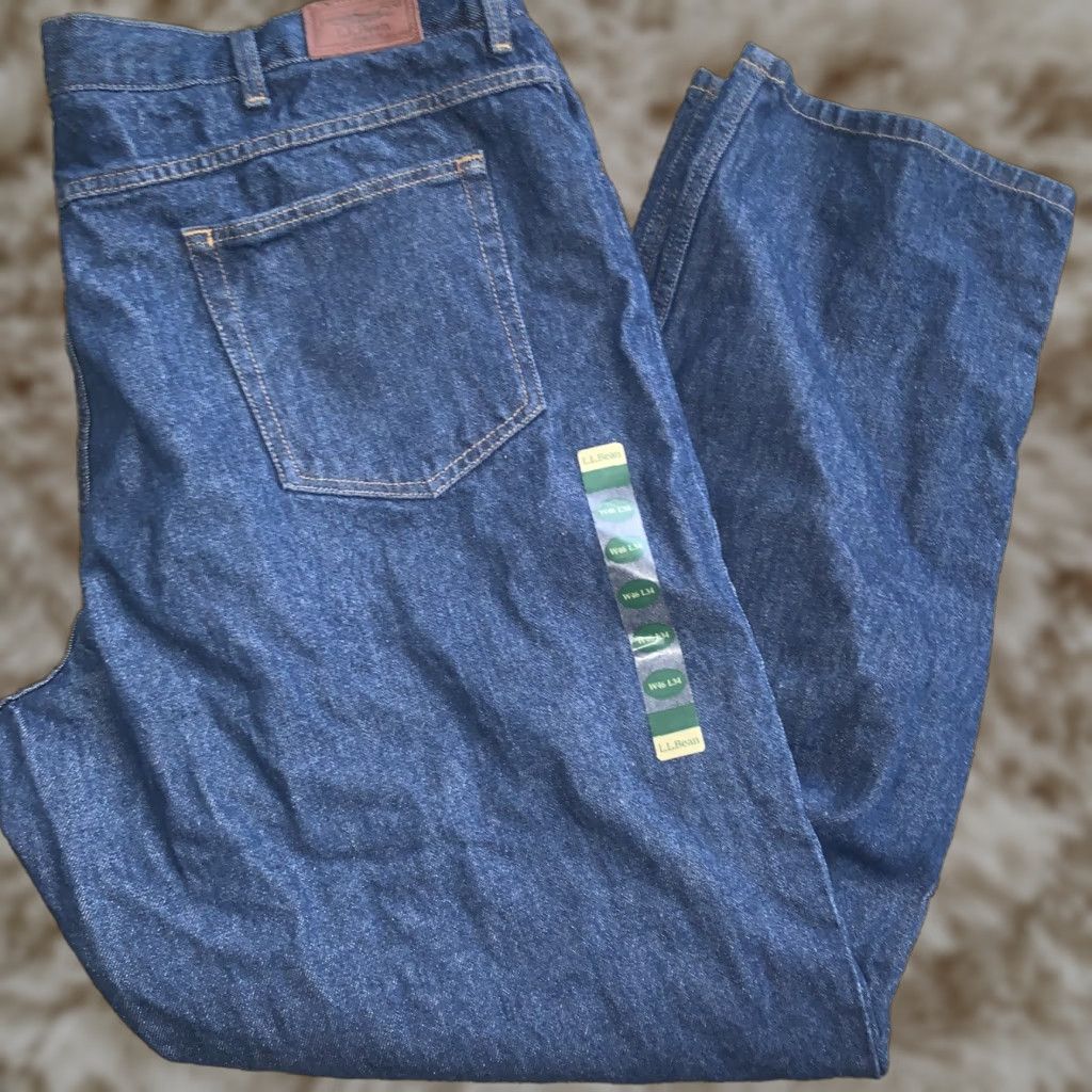 NEW WITH TAGS LL BEAN Jeans Men 46 X 34 Dark Wash Comfort Waist Natural Fit Blue Straight