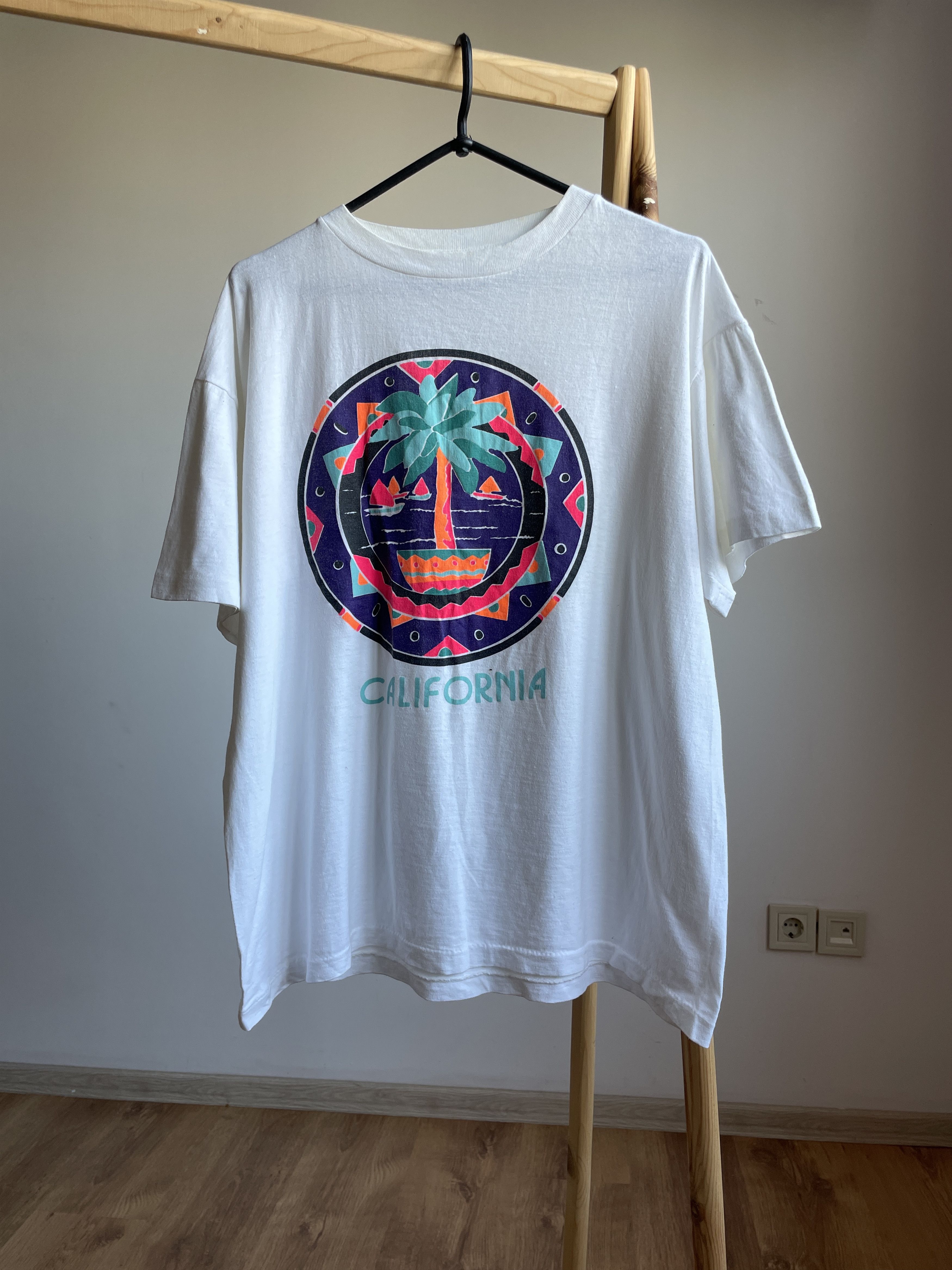 Vintage California Vintage 90's Single Stitch T-Shirt Size XL Size US XL / EU 56 / 4 - 1 Thumbnail