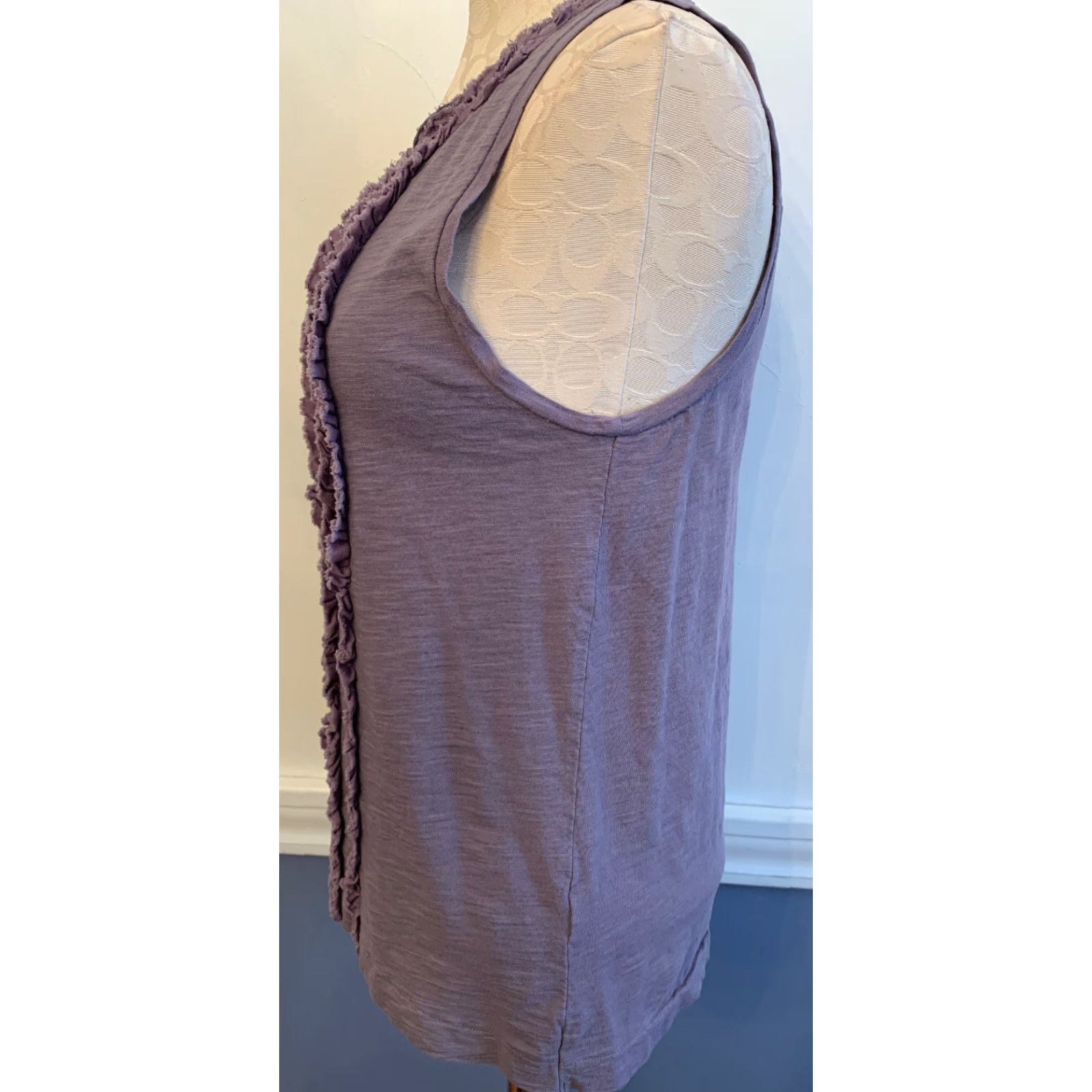 J.Crew VINTAGE Small J.Crew Purple Tank Muted Purple Knit Ruffle Front Style Sleeveless Women's Size S / US 4 / IT 40 - 4 Thumbnail