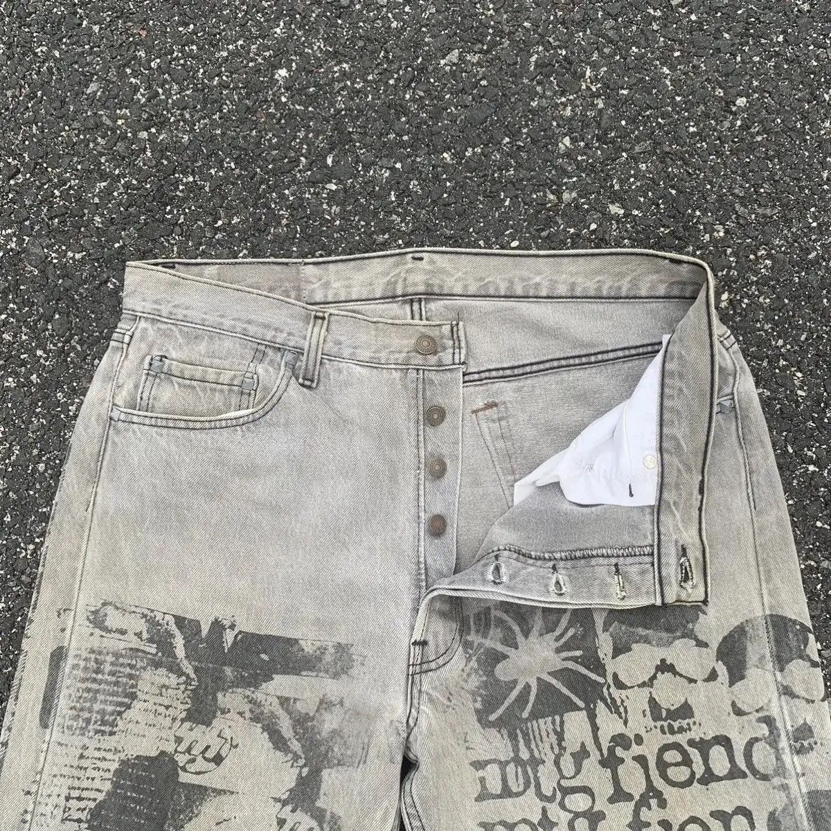 Montage 💥 RARE!! Levi’s Denim Levis Jeans Pants Made In U.S.A Pants Size US 35 - 7 Thumbnail