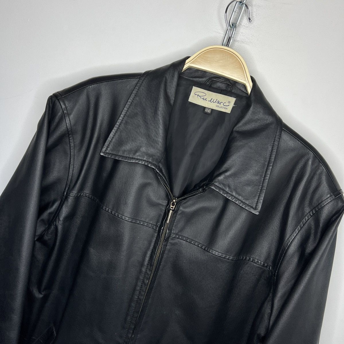 Leather Vintage Black Leather Motor Biker Jacket Trucker Genuine Size US M / EU 48-50 / 2 - 5 Thumbnail