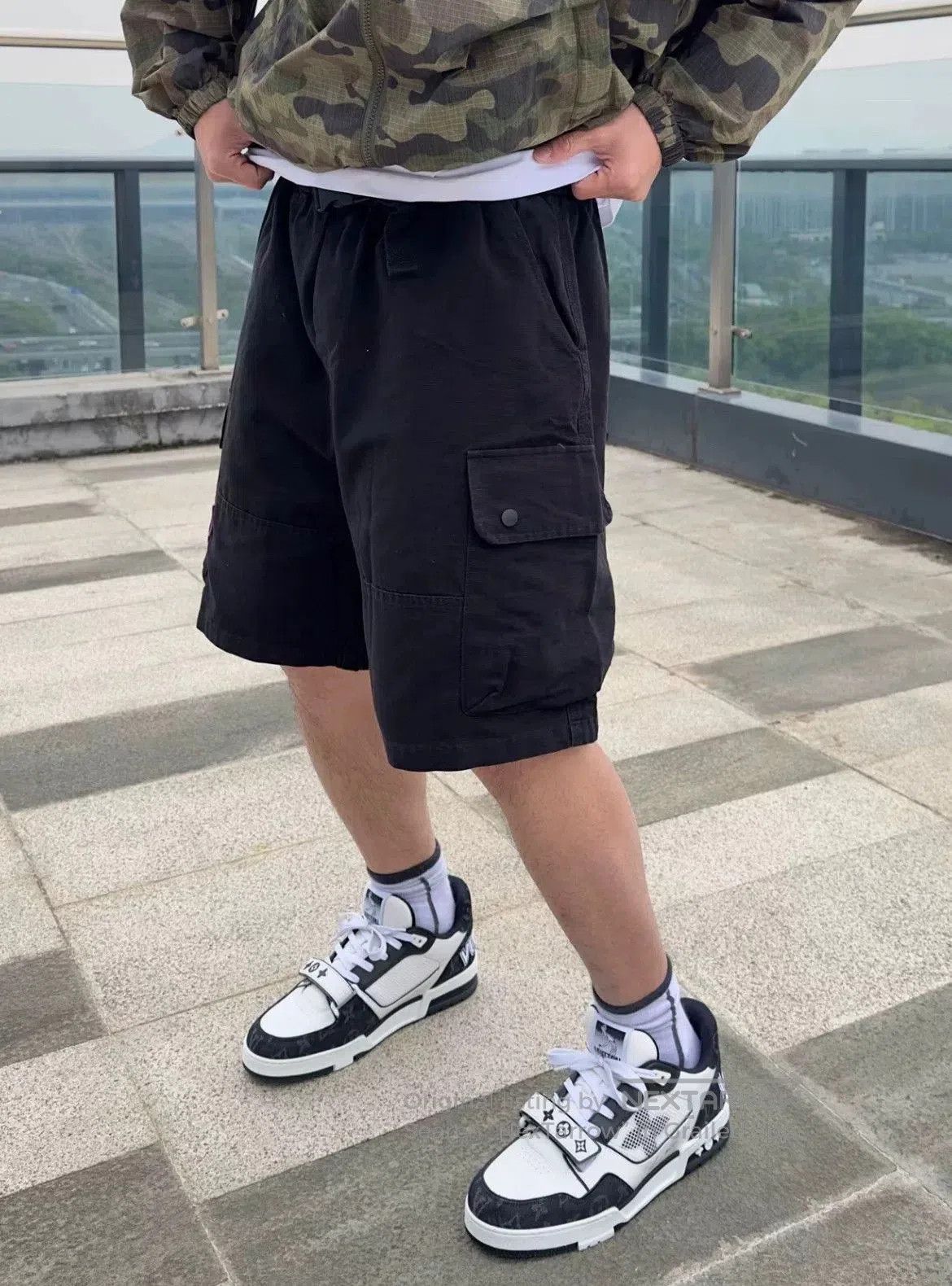 Louis Vuitton LV Trainer Black White Sneakers. Size US 9.5 / EU 42-43 - 8 Thumbnail