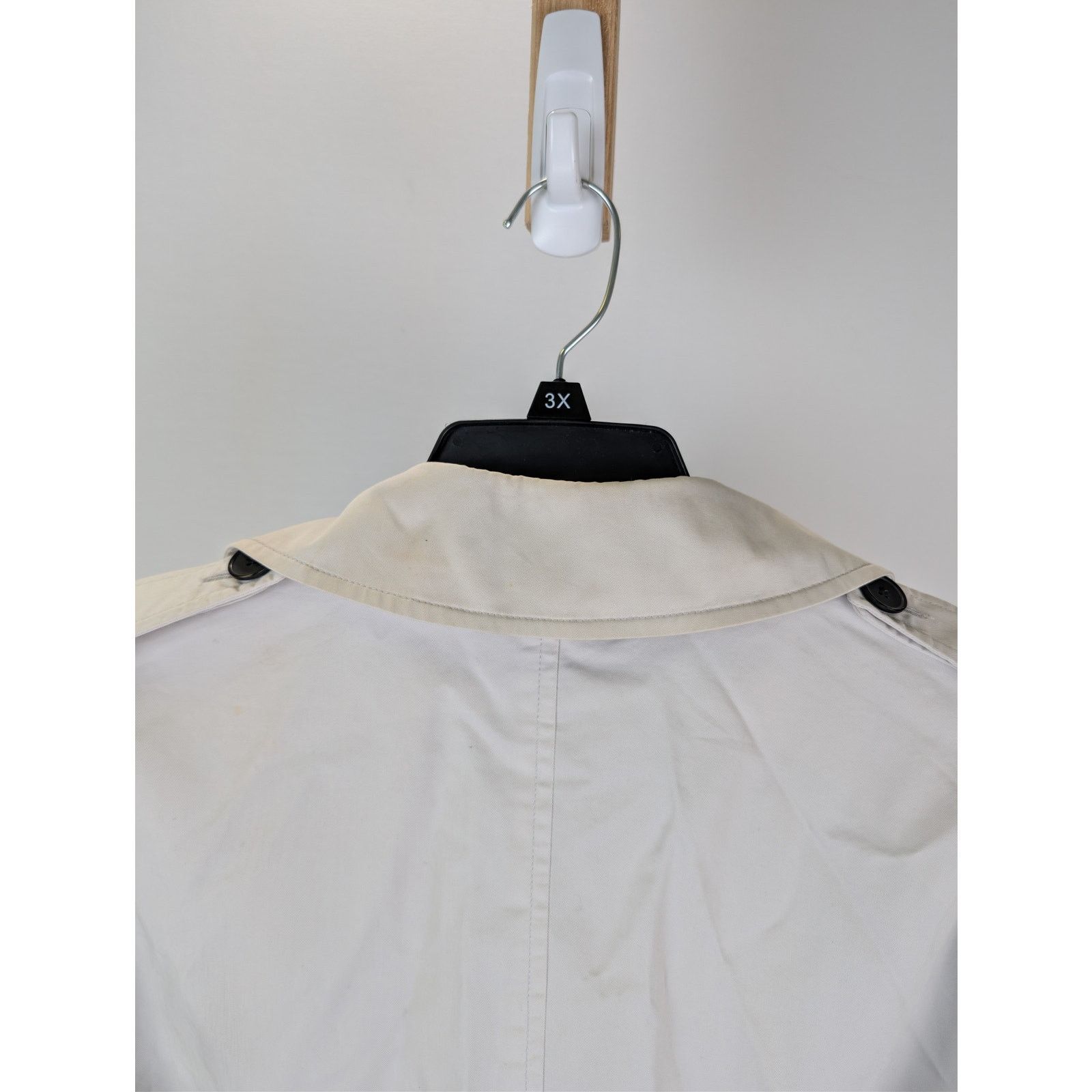 Sandro o1rshd1 CC20 short trench coat in a light beige Size US M / EU 48-50 / 2 - 14 Thumbnail