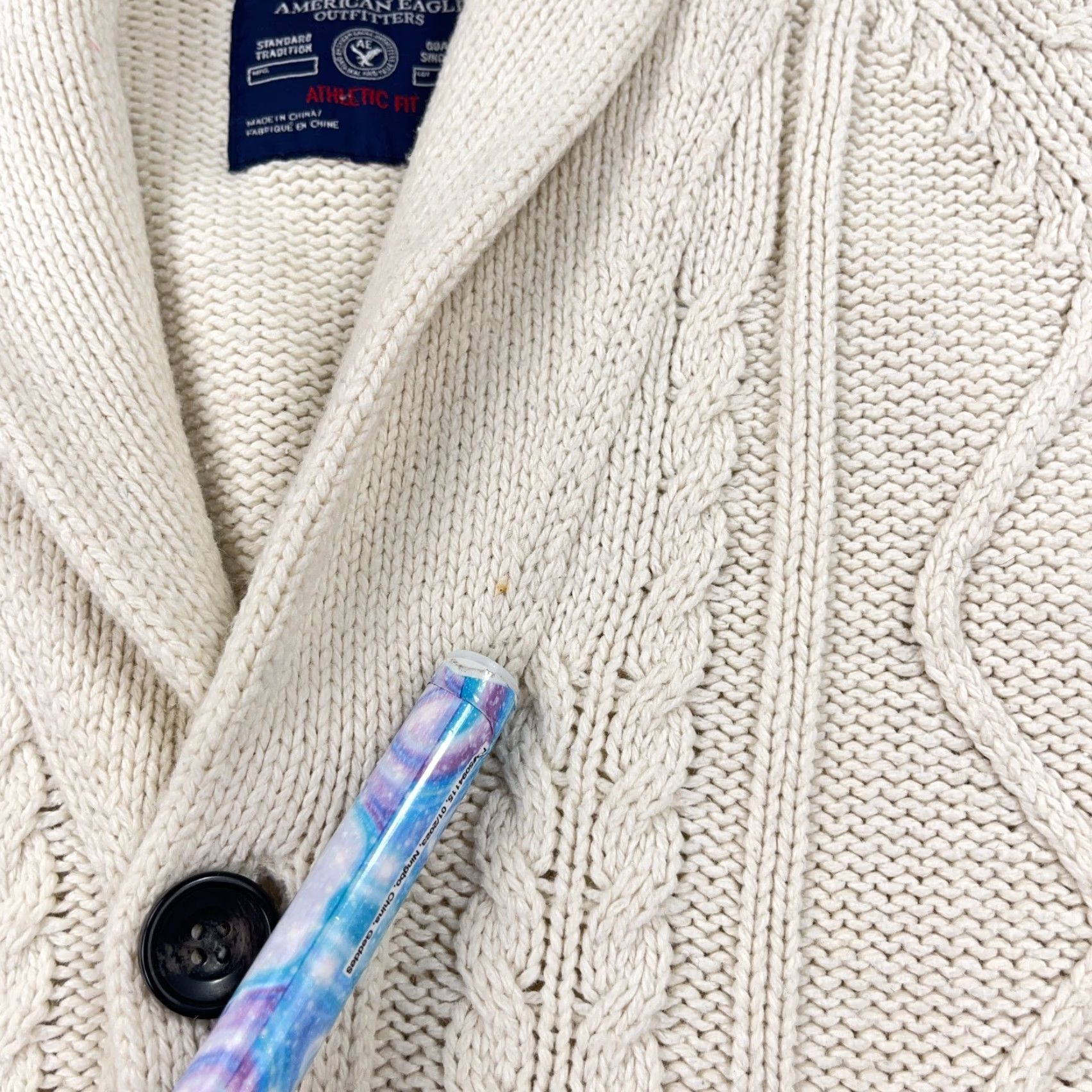 American Eagle Outfitters VINTAGE American Eagle Outfitters Cardigan Men L White Chunky Knit Geometric 80s Logo Classic Preppy Sweater Mens Size US L / EU 52-54 / 3 - 5 Thumbnail