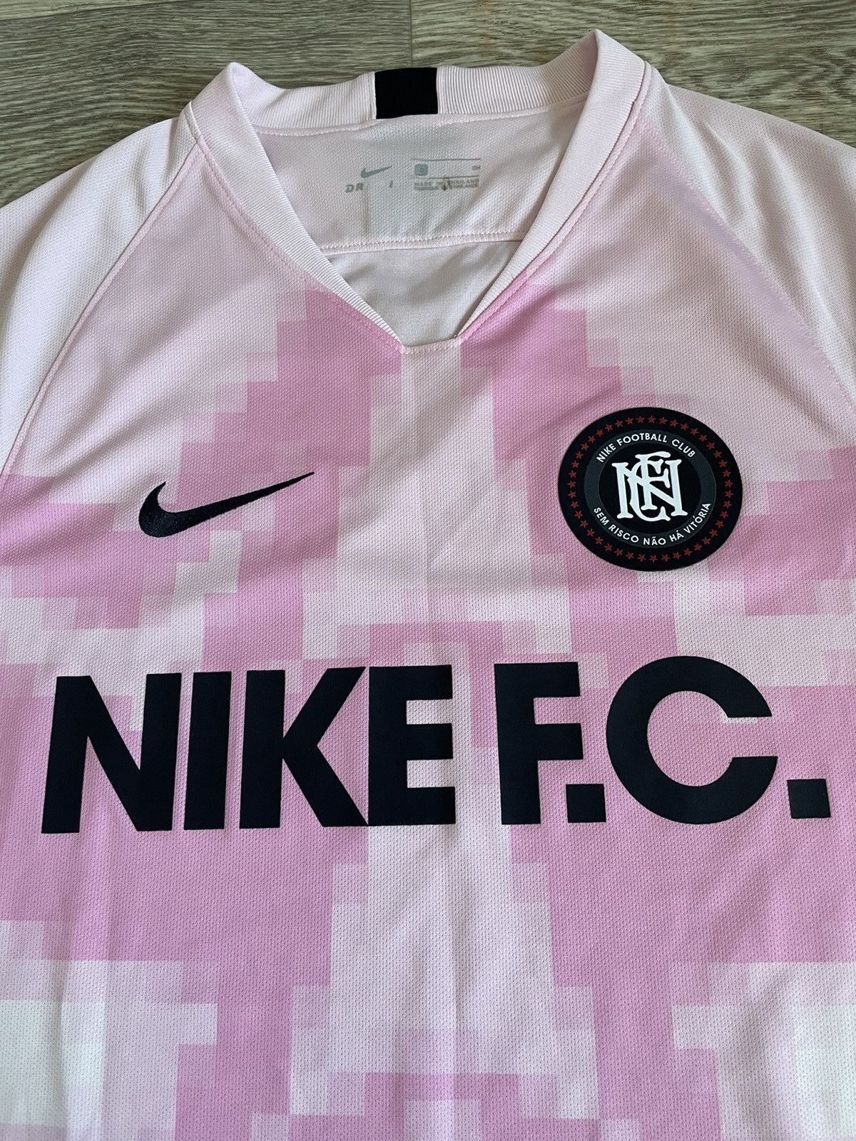 Vintage Nike F.C. Pink Jersey Football Shirt Soccer Jersey Size US S / EU 44-46 / 1 - 4 Thumbnail