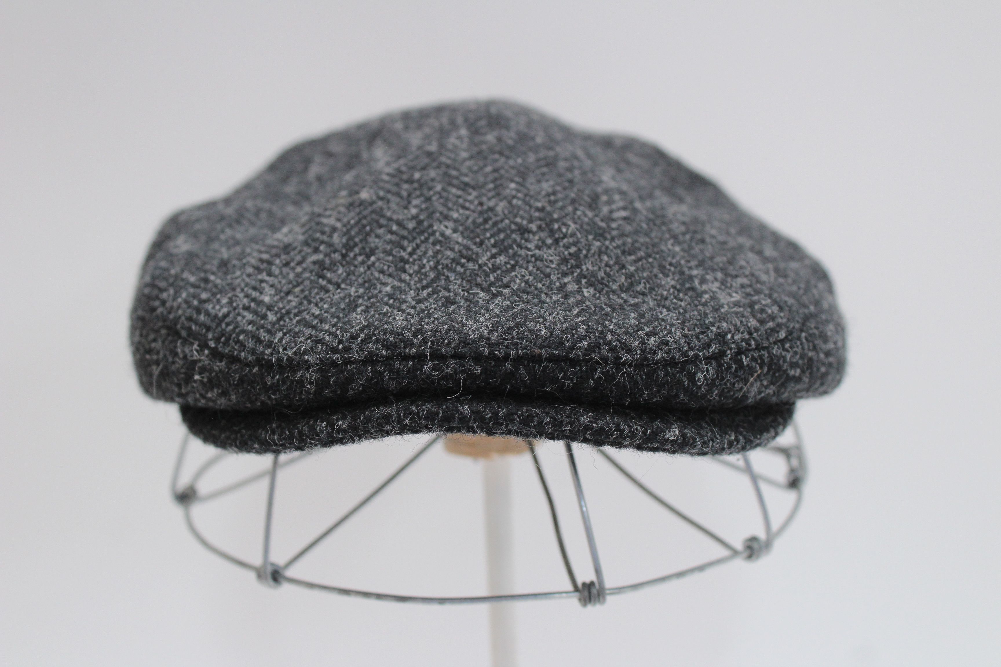 Harris Tweed Gladwin Bond London Harris Tweed Herringbone Flat Cap Size ONE SIZE - 1 Thumbnail