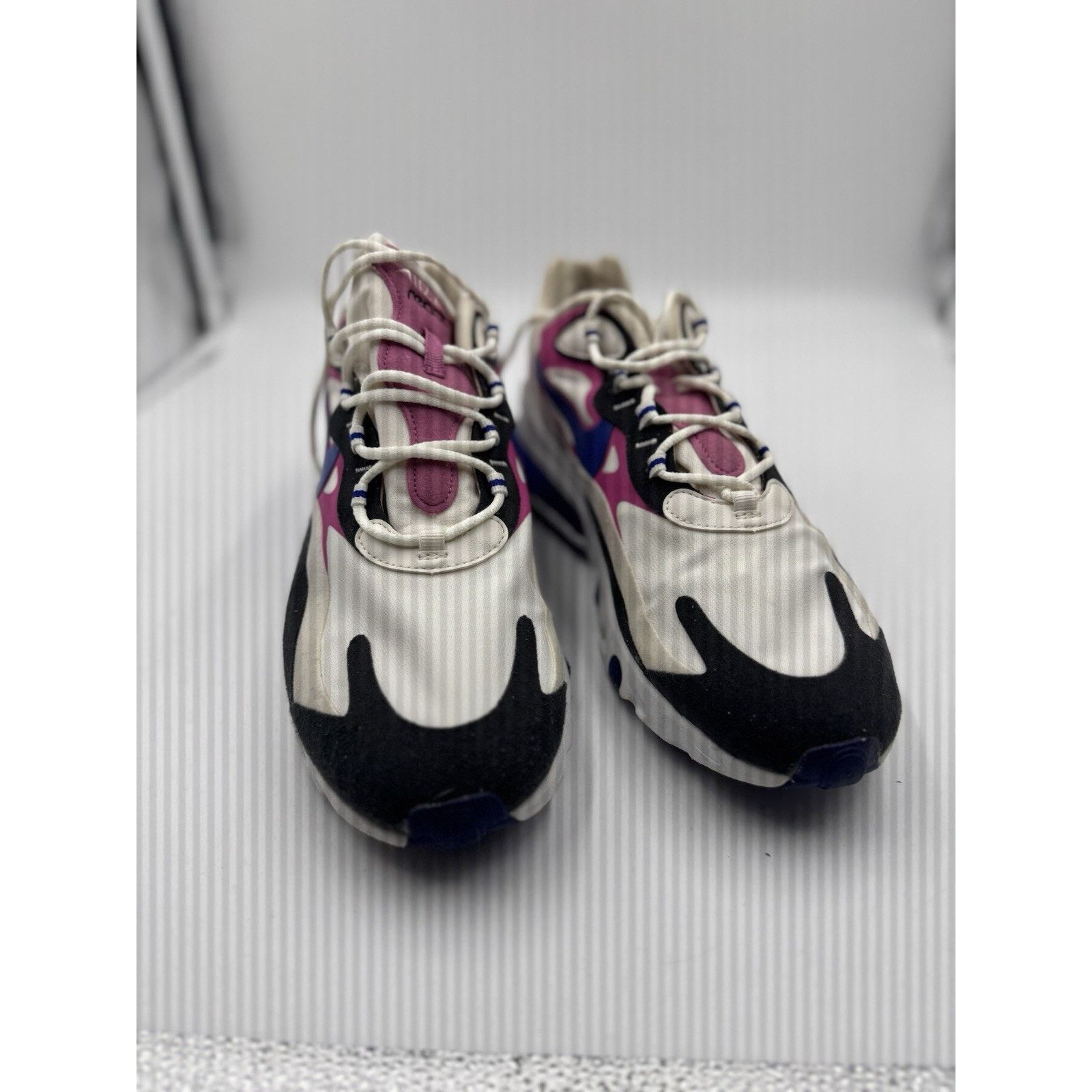 Nike Size 12 - Nike Air Max 270 React White Fuchsia Blue W Size US 12 / IT 42 - 2 Thumbnail