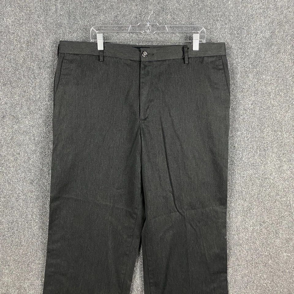 Dockers Dockers Classic Fit Chino Pants 40x32 Men's Zipper Fly Size US 40 / EU 56 - 2 Thumbnail