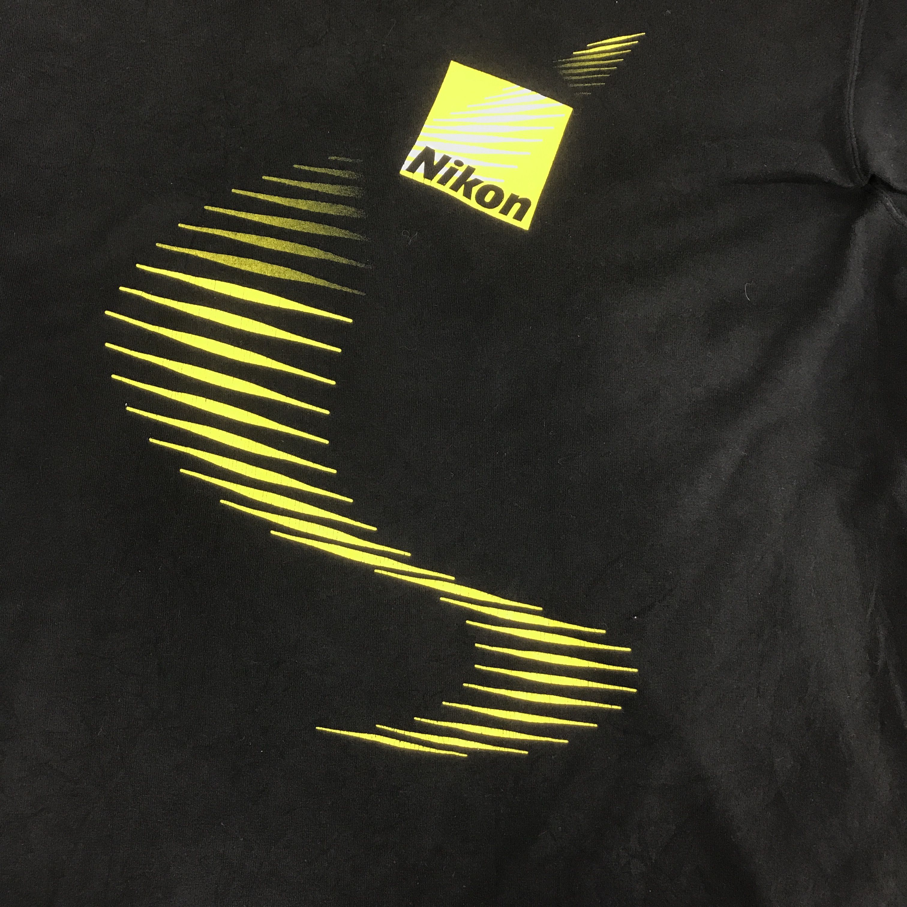Uniqlo nikon x grm t-shirt K93B35 Size US M / EU 48-50 / 2 - 9 Thumbnail