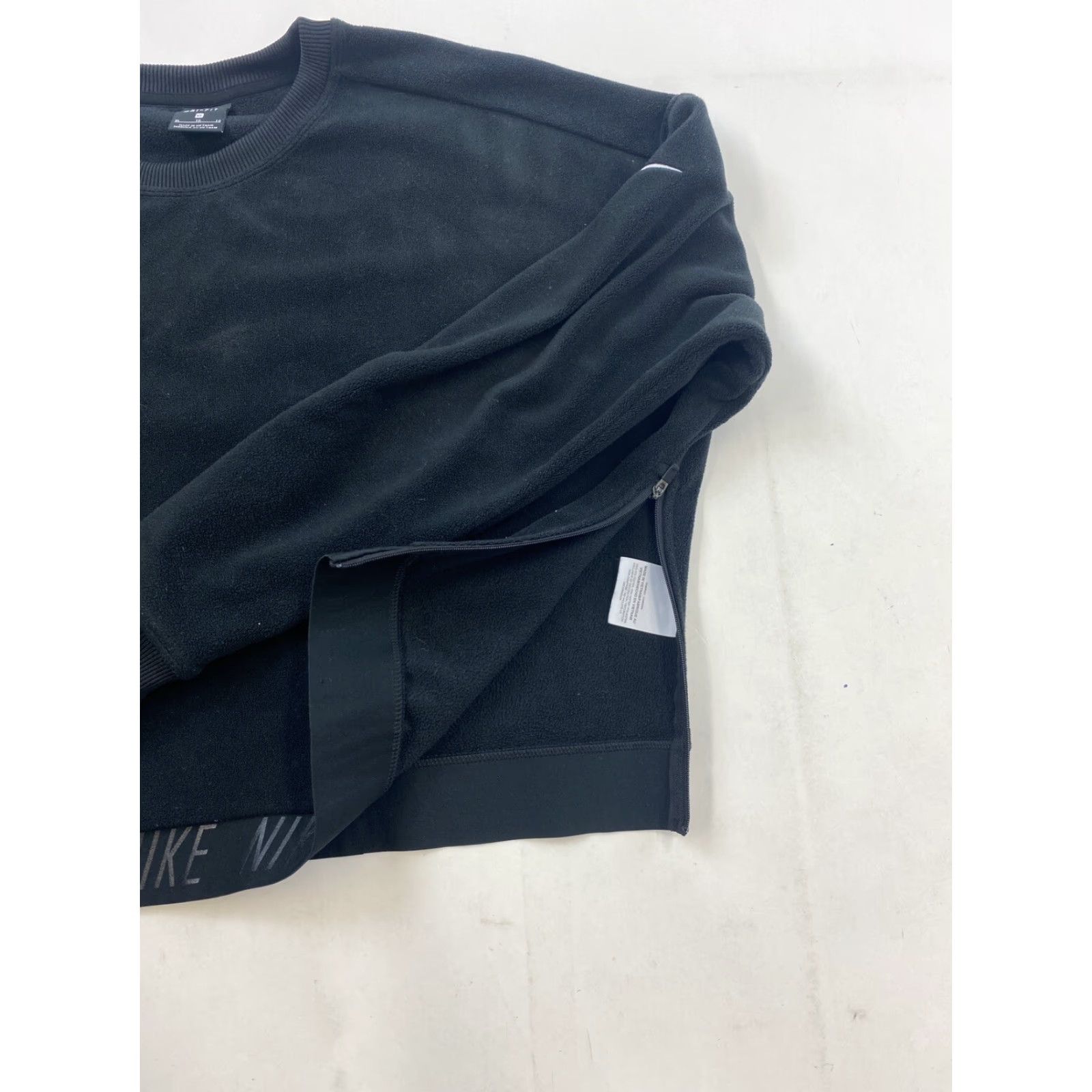 Nike Nike Sweatshirt Womens XL Black Cropped Fleece Side Zipper Size XL / US 12-14 / IT 48-50 - 2 Thumbnail