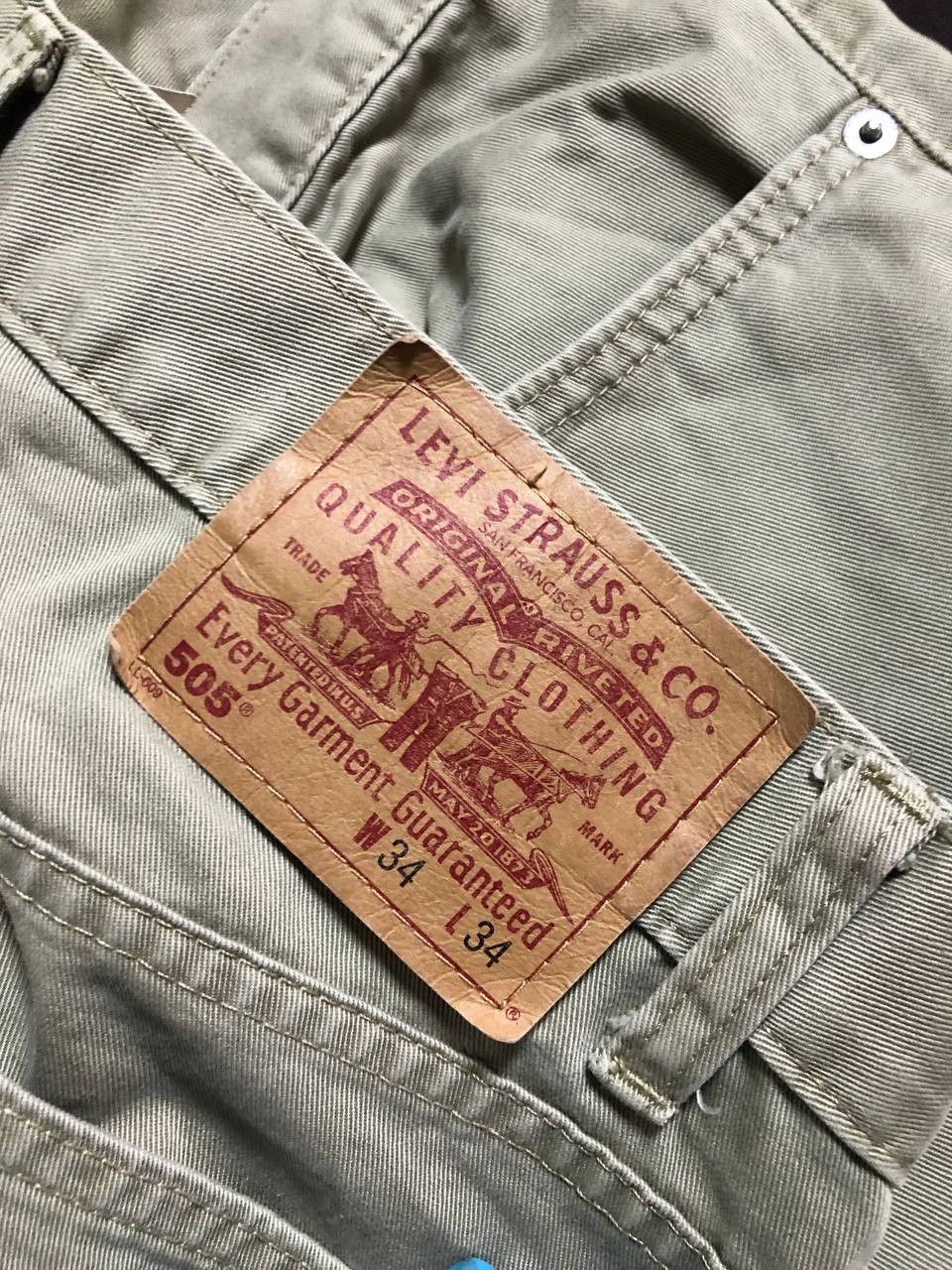 Levi's Vintage 505 Levi's Beige Tan Denim Shorts Grunge 90s . Size US 34 / EU 50 - 4 Thumbnail