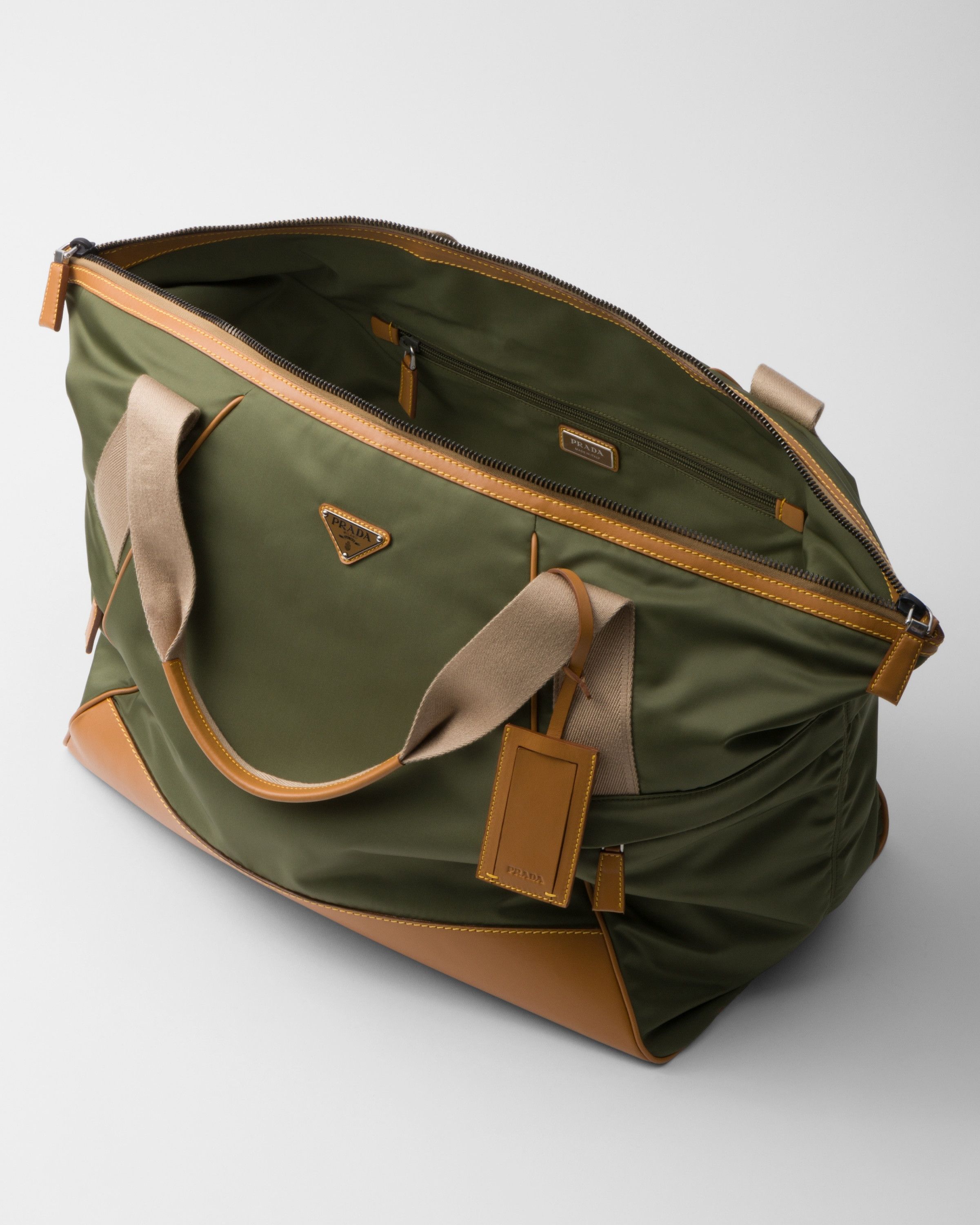 Prada o1bcso1str1025 Size: OS / Re-Nylon Duffel Bag in Multicolor Size ONE SIZE - 4 Thumbnail
