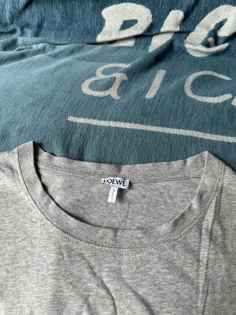 Loewe LOEWE Gray embroidered logo short sleeves Size L / US 10 / IT 46 - 2 Thumbnail