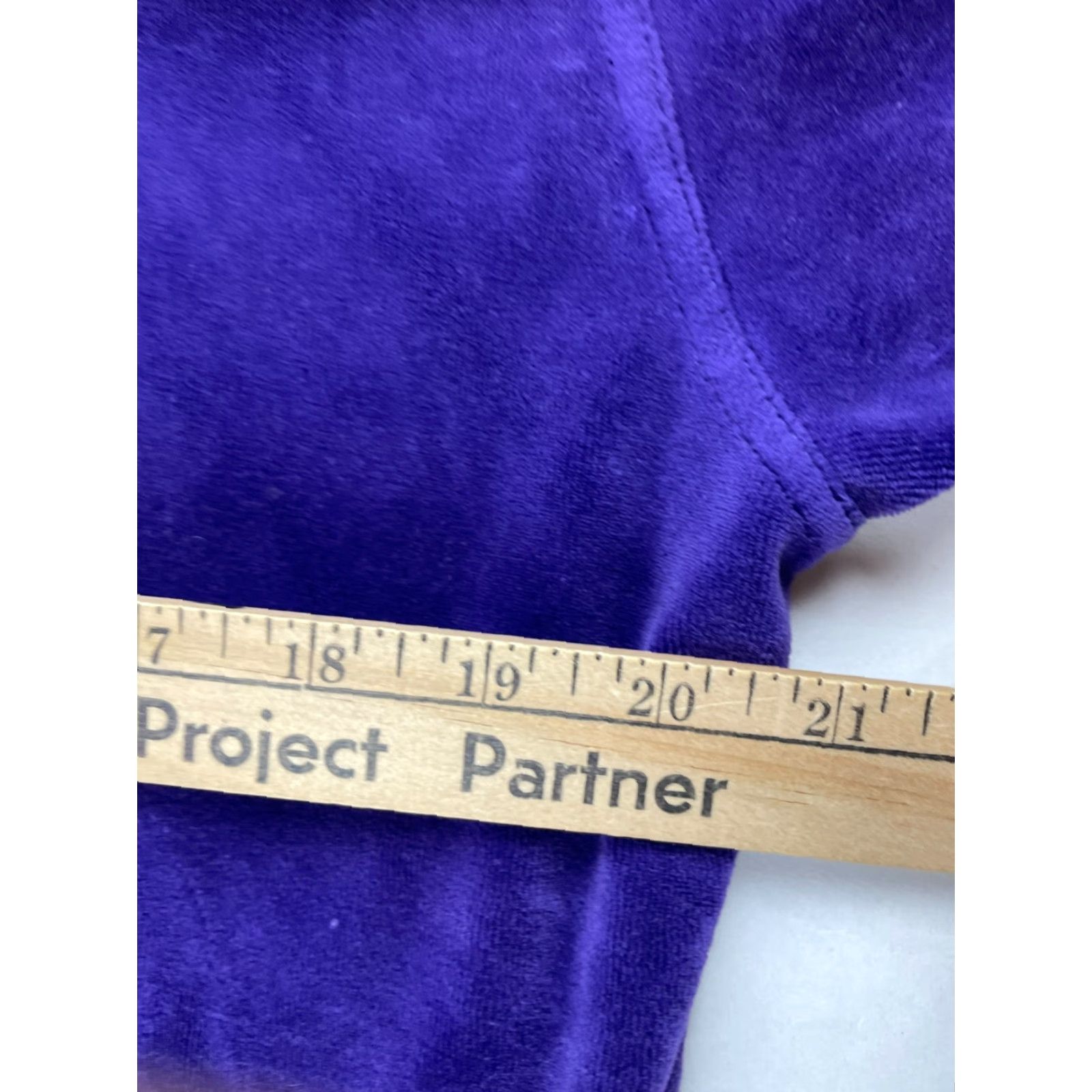 Vintage LAVON 2 Pc Loungewear Women's Size Medium Purple Terry Cloth Long Sleeve & Pants Pajama Set Womens Size M / US 6-8 / IT 42-44 - 6 Thumbnail