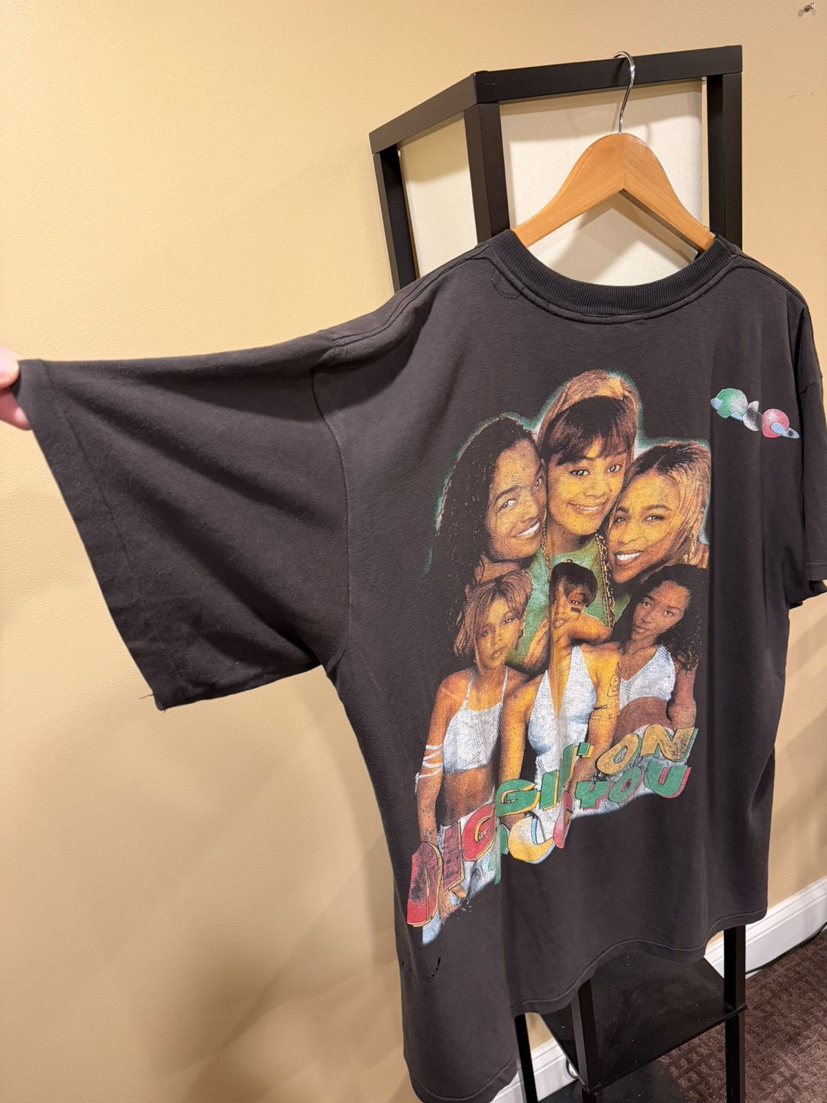 Vintage Vintage TLC “Diggin’ On You” 90’s Single Stitch Rap Tee Size US XXL / EU 58 / 5 - 7 Thumbnail