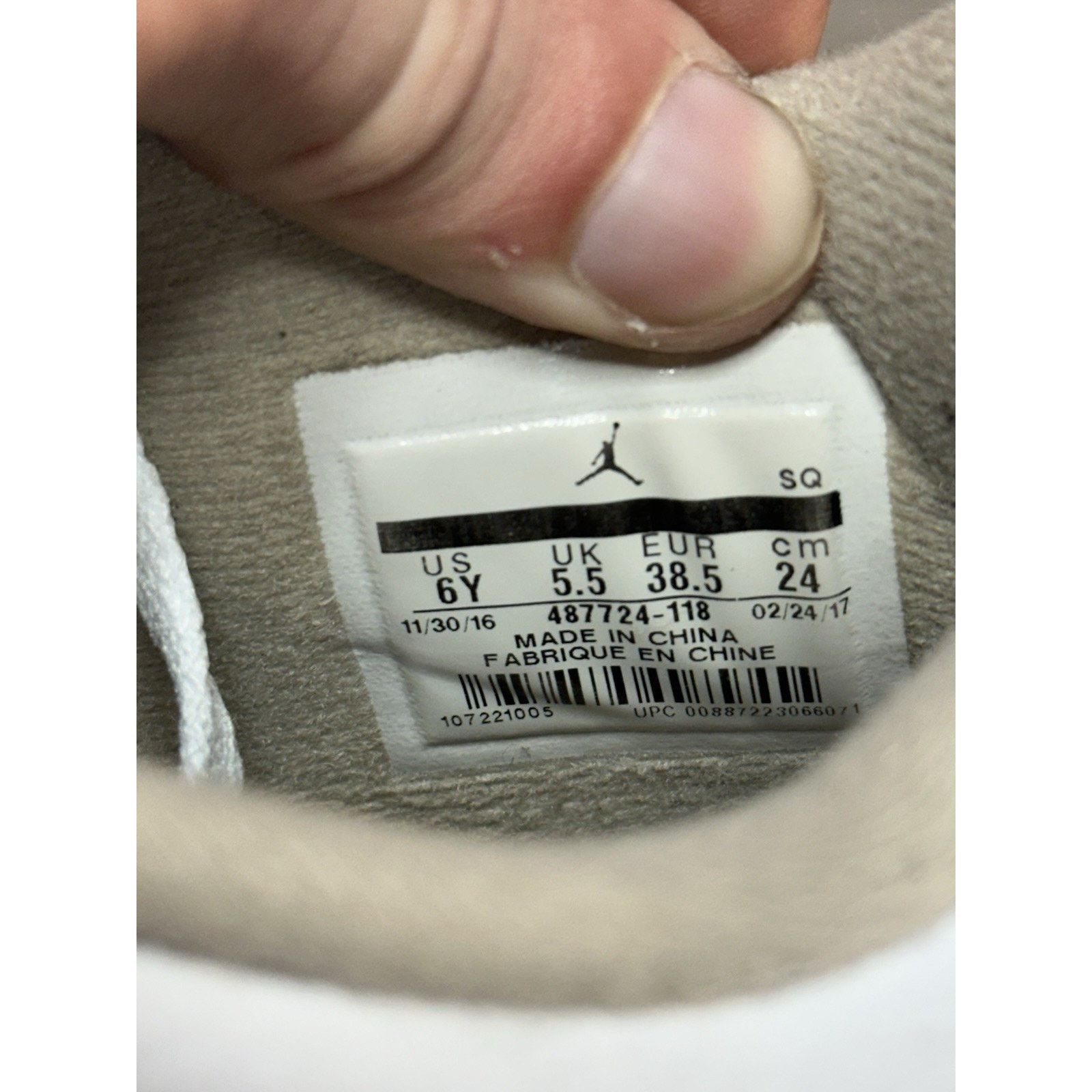 Jordan Brand Jordan 4 Retro Linen GS - Size 6y Size US 6 / EU 39 - 7 Thumbnail