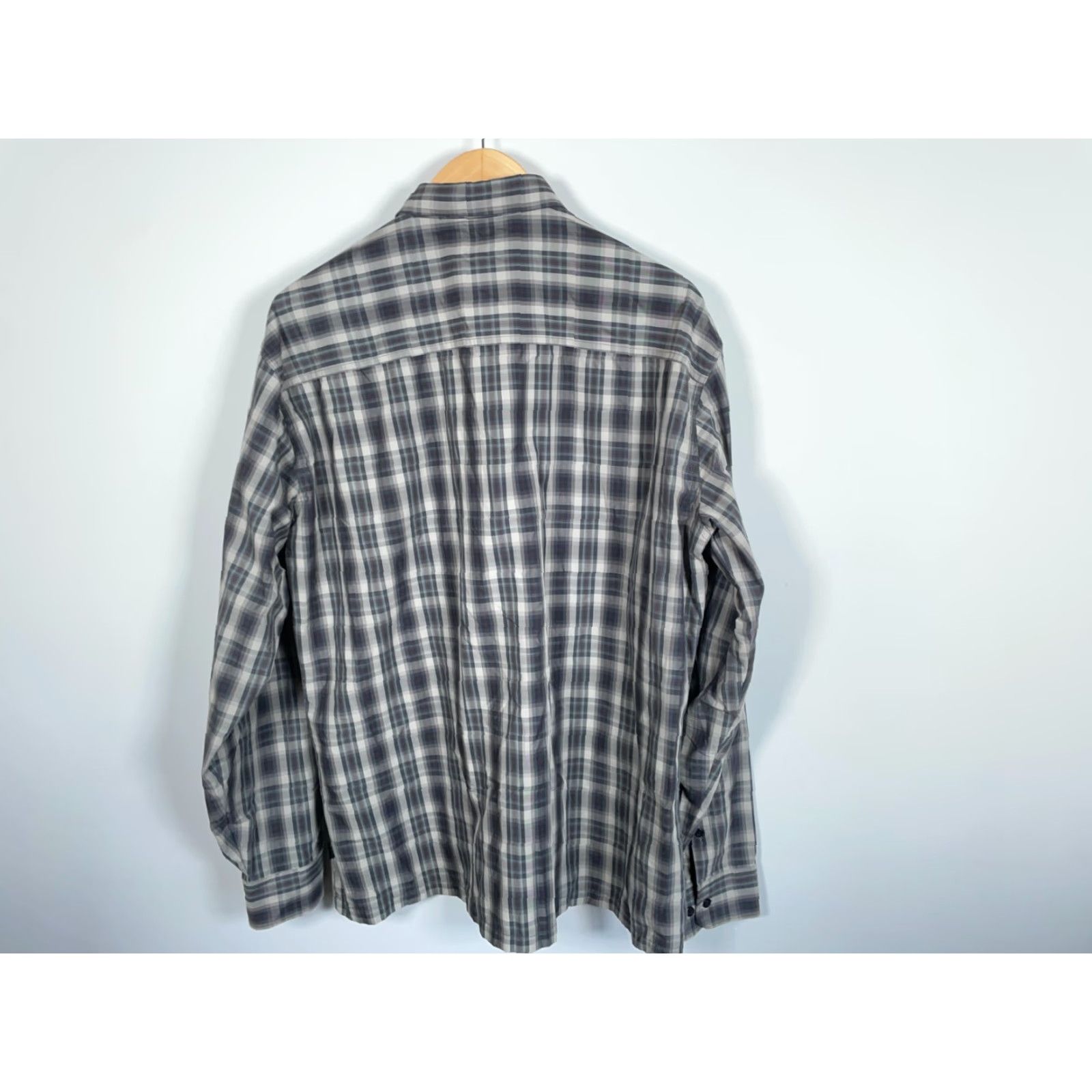 Vintage Kuhl Shirt Mens 2XL Gray Black Plaid Outdoors Nature Hiking Eluxor Response Button-Up Long Sleeve Casual Workwear Size US XXL / EU 58 / 5 - 2 Thumbnail