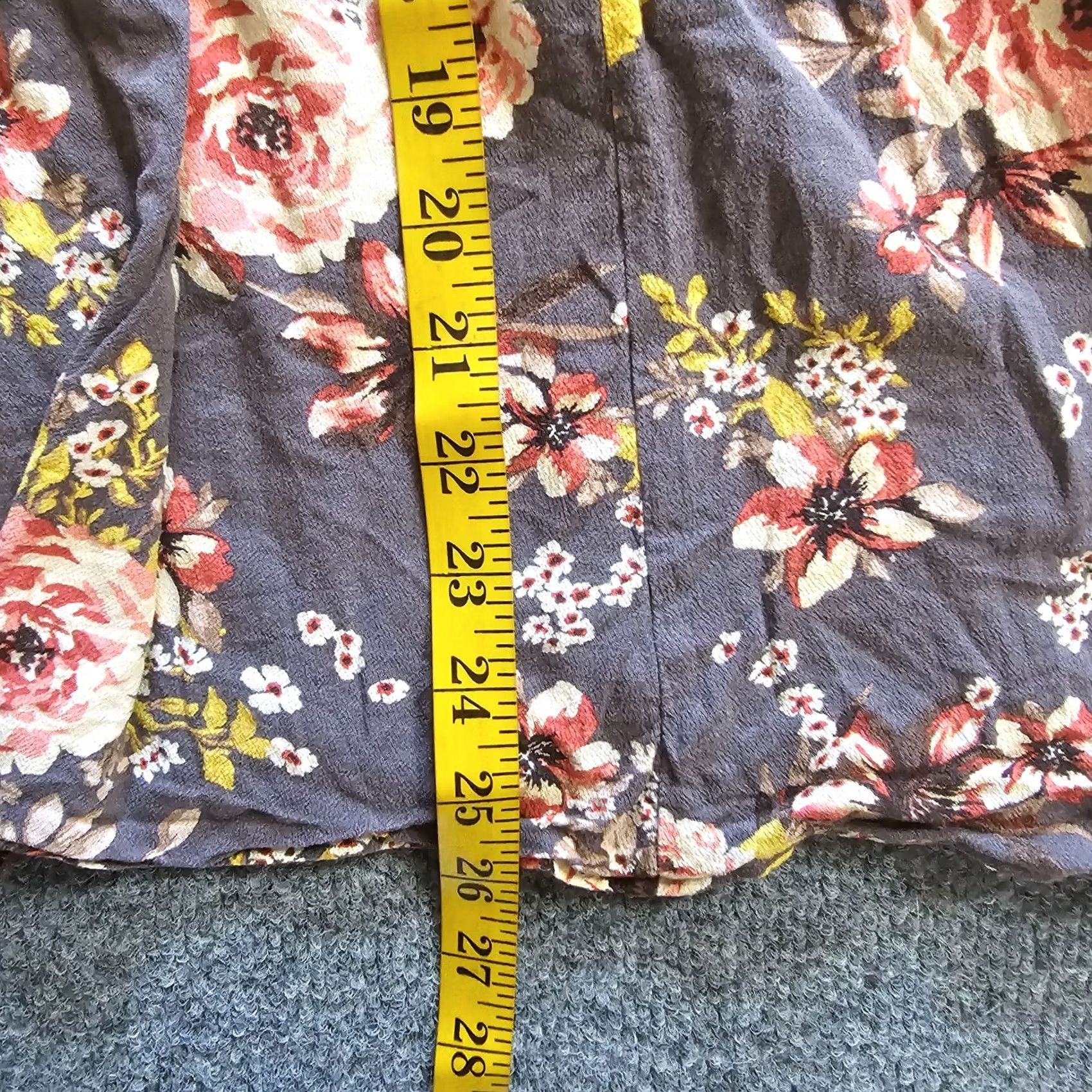 Torrid Torrid Top Womens 3X Gray Pink Floral V Neck Peplum Long Sleeve Blouse Career Casual Shirt Womens Size XXL / US 16-18 / IT 52-54 - 6 Thumbnail