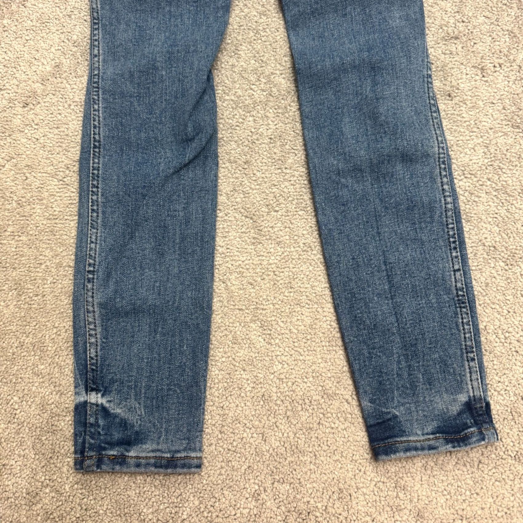 DL1961 DL1961 Emma Low Rise Skinny Hightower Distressed Denim Jeans Womens 25 Stretch Blue 5-Pocket Design Jeans Womens Boys Girls Mens Size 28" / US 6 / IT 42 - 6 Thumbnail